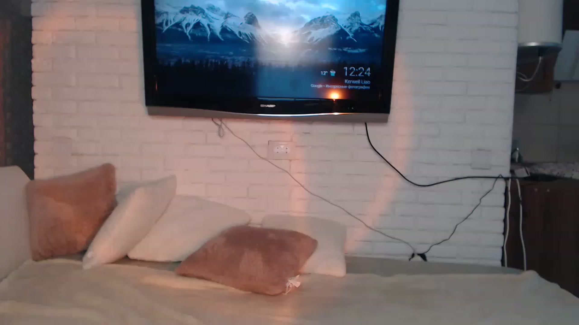 Gallery image thumbnail from ZoeMI's myfreecams stream on, 04/12/2023, 09:52 image 4 of 20