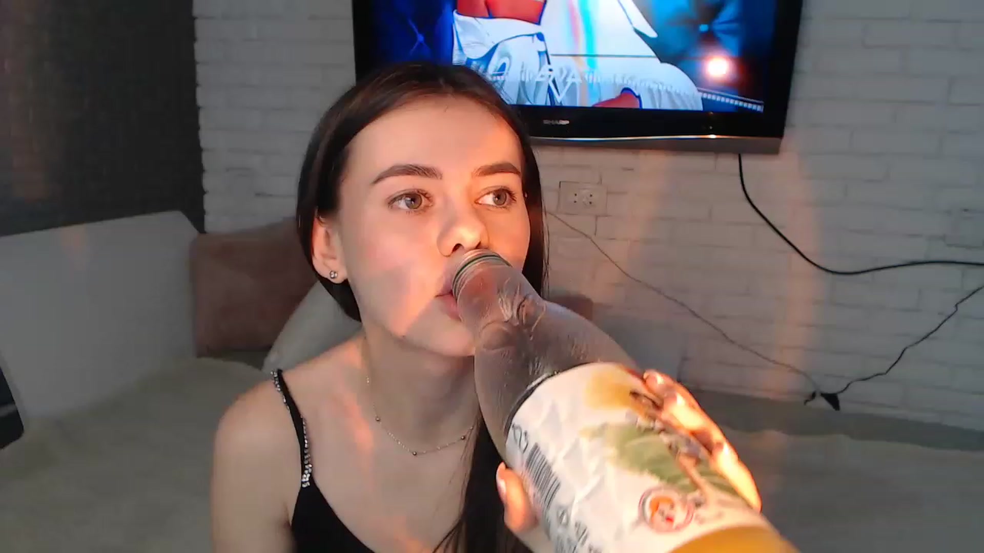 Gallery image thumbnail from ZoeMI's myfreecams stream on, 04/13/2023, 09:38 image 15 of 20