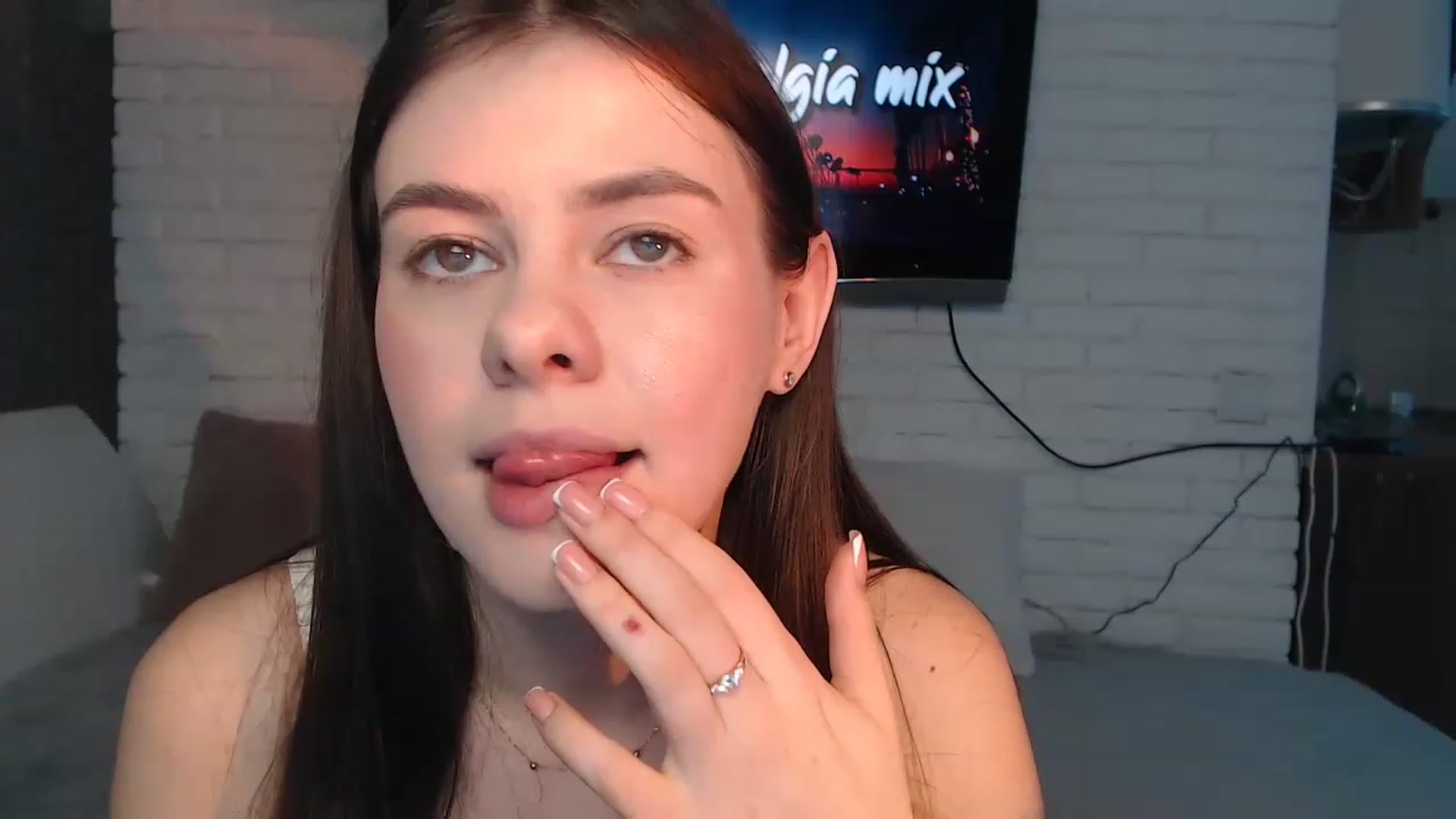 Gallery image thumbnail from ZoeMI's myfreecams stream on, 04/17/2023, 08:52 image 9 of 20