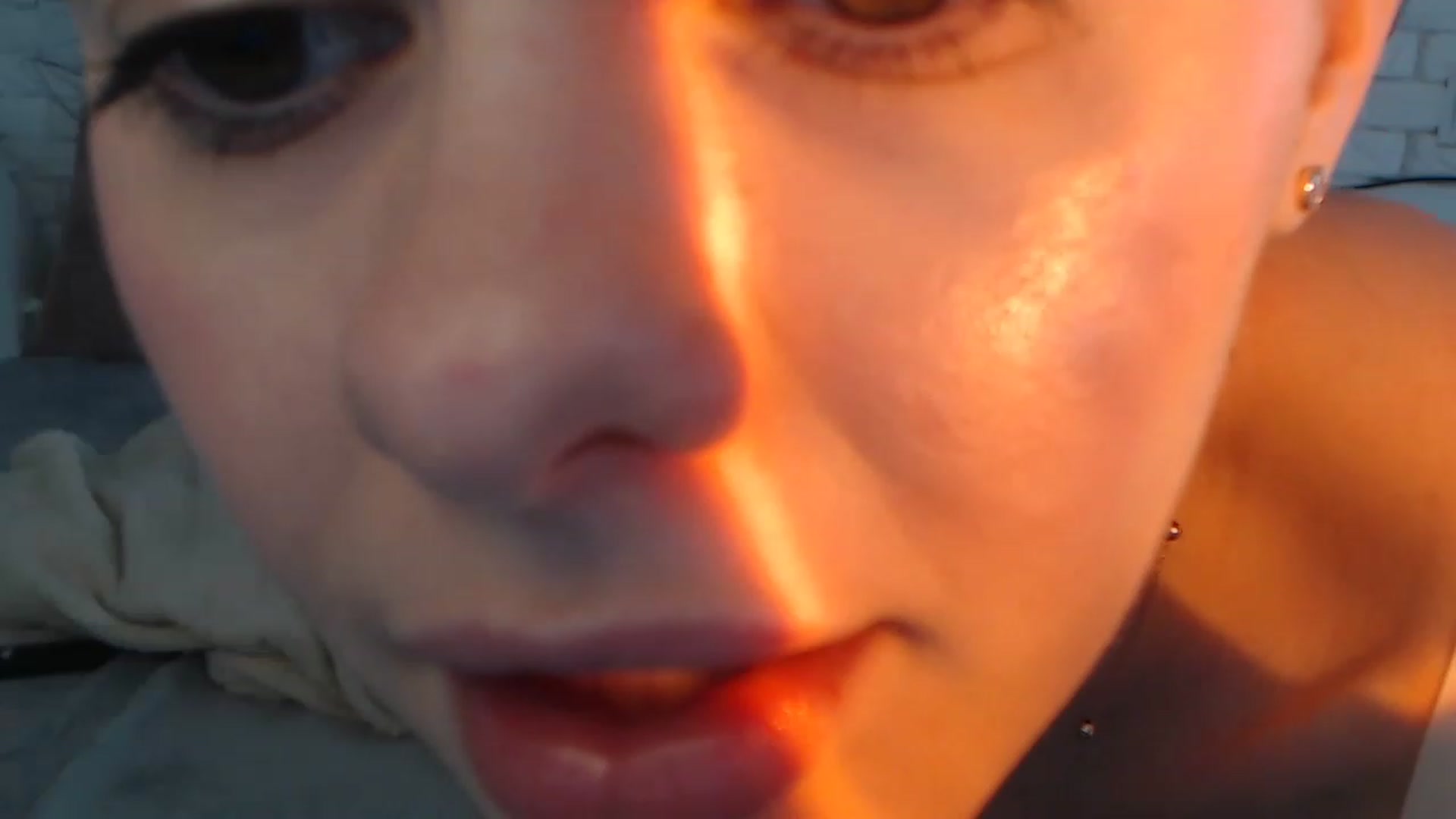 Gallery image thumbnail from ZoeMI's myfreecams stream on, 04/17/2023, 11:18 image 20 of 20