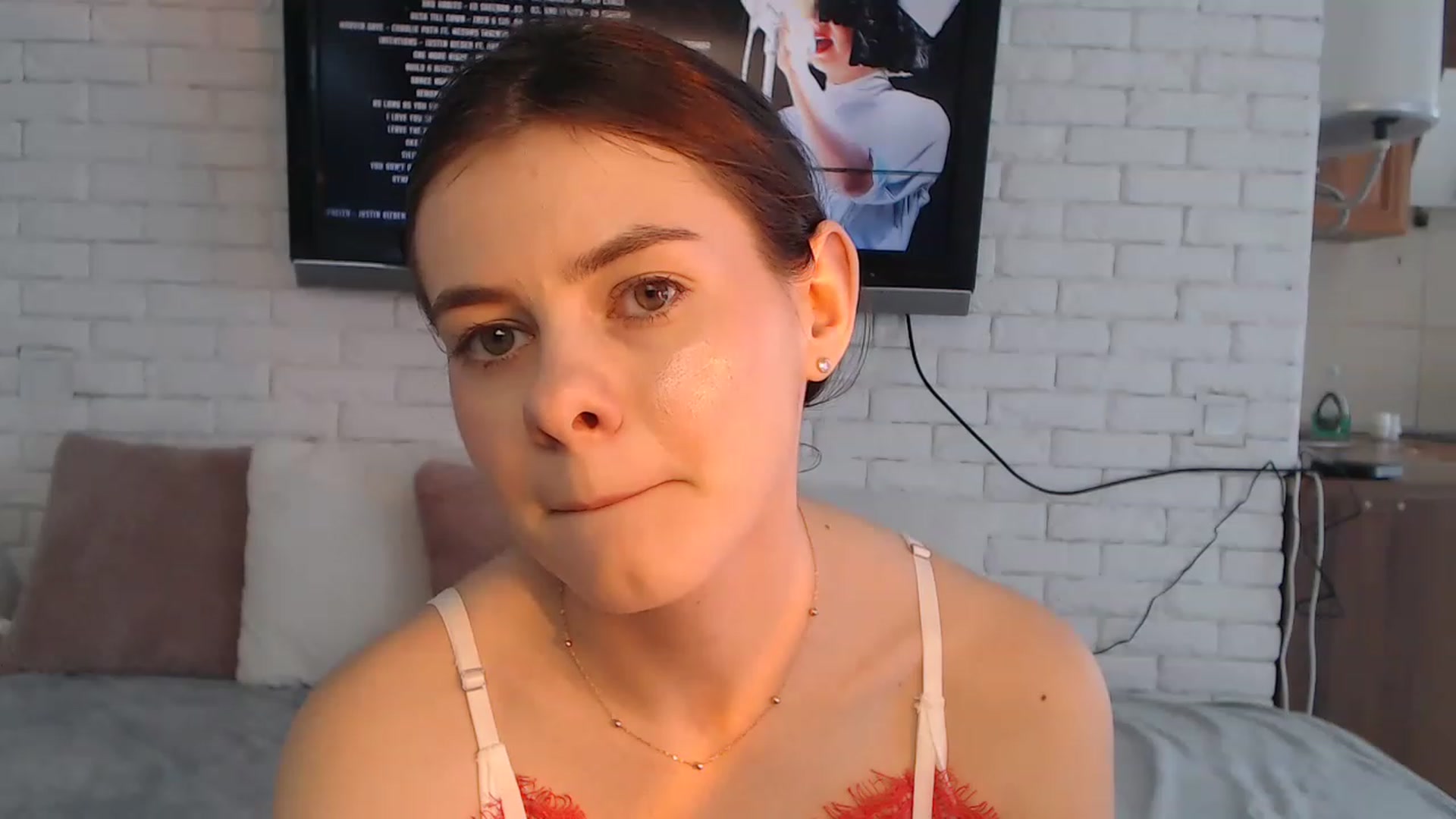 Gallery image thumbnail from ZoeMI's myfreecams stream on, 04/17/2023, 11:56 image 19 of 20