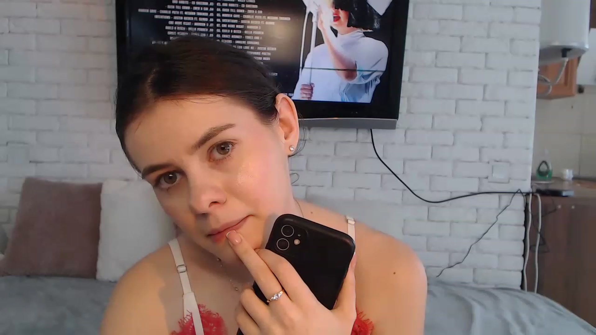 Gallery image thumbnail from ZoeMI's myfreecams stream on, 04/17/2023, 11:56 image 3 of 20