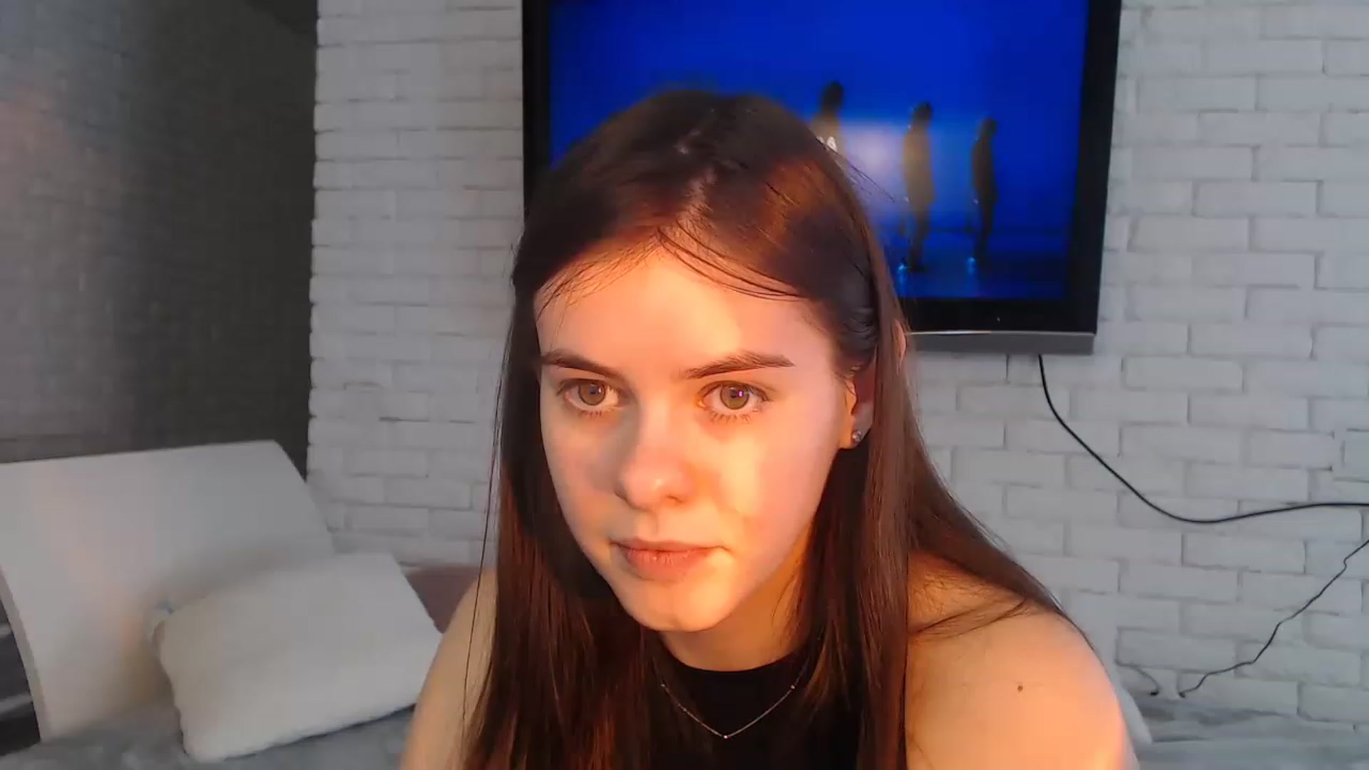 Gallery image thumbnail from ZoeMI's myfreecams stream on, 04/26/2023, 11:28 image 2 of 20