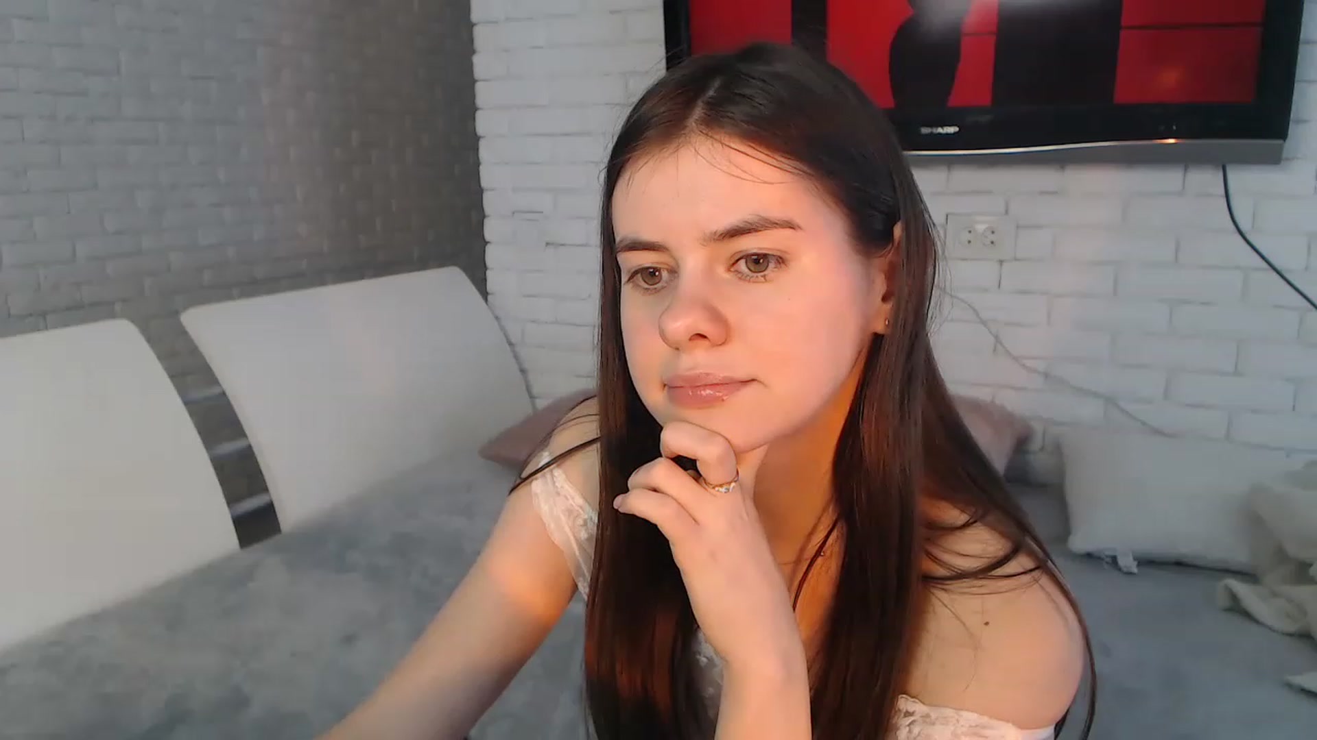 Gallery image thumbnail from ZoeMI's myfreecams stream on, 05/02/2023, 11:56 image 3 of 20