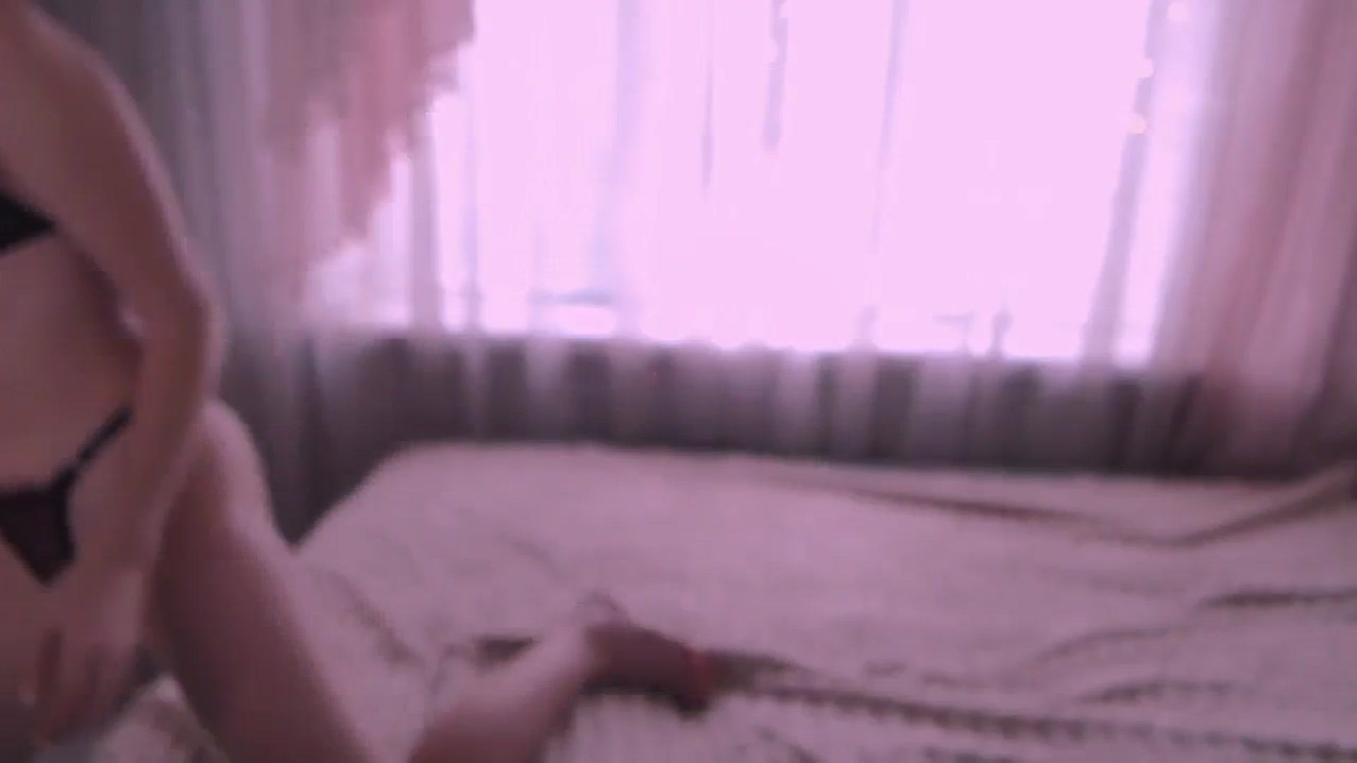 Gallery image thumbnail from ZoeMil's myfreecams stream on, 11/06/2023, 12:46 image 11 of 20