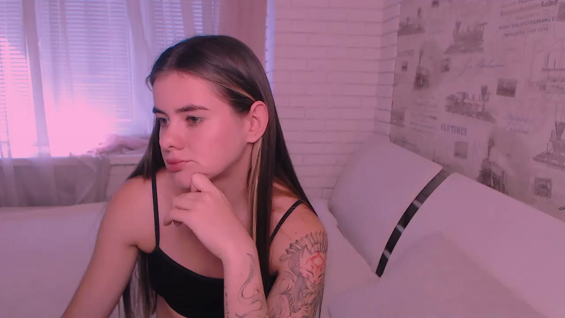 Gallery image thumbnail from ZoeMil's myfreecams stream on, 09/25/2024, 09:11 image 13 of 20