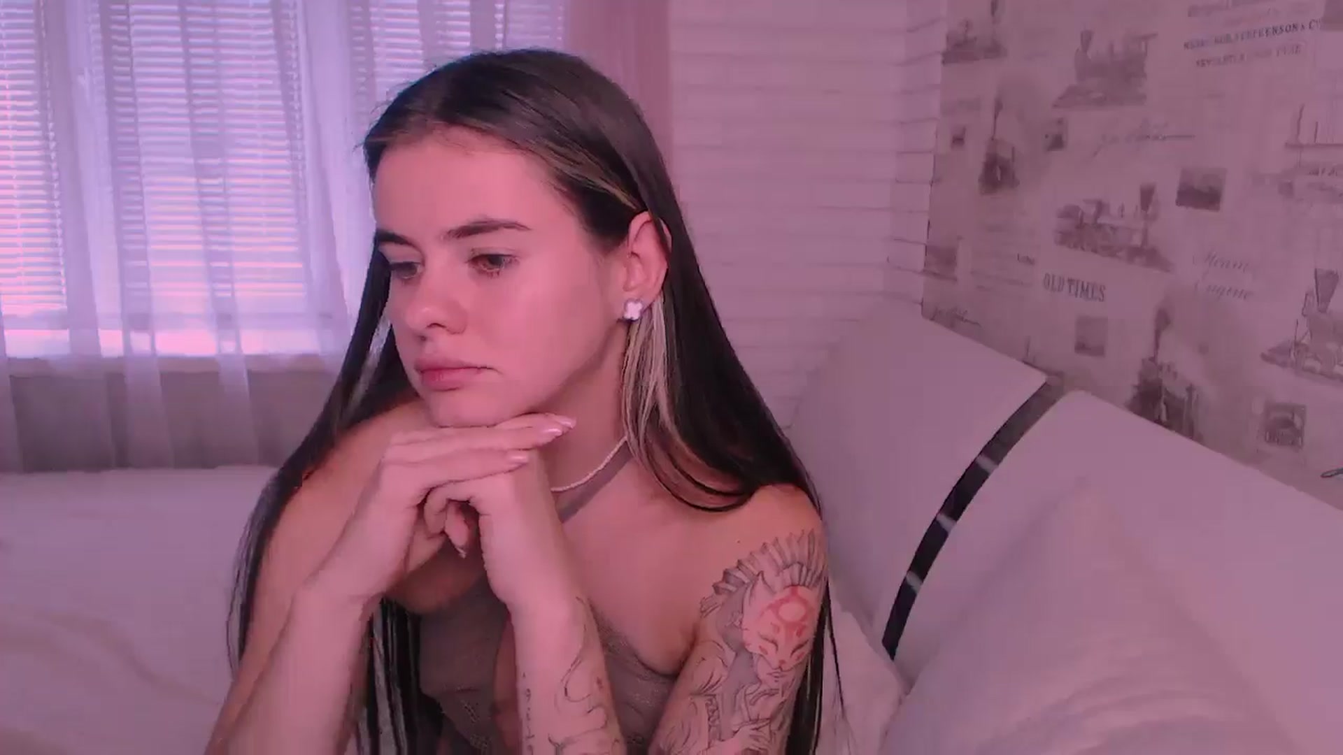 Gallery image thumbnail from ZoeMil's myfreecams stream on, 09/26/2024, 09:22 image 11 of 20