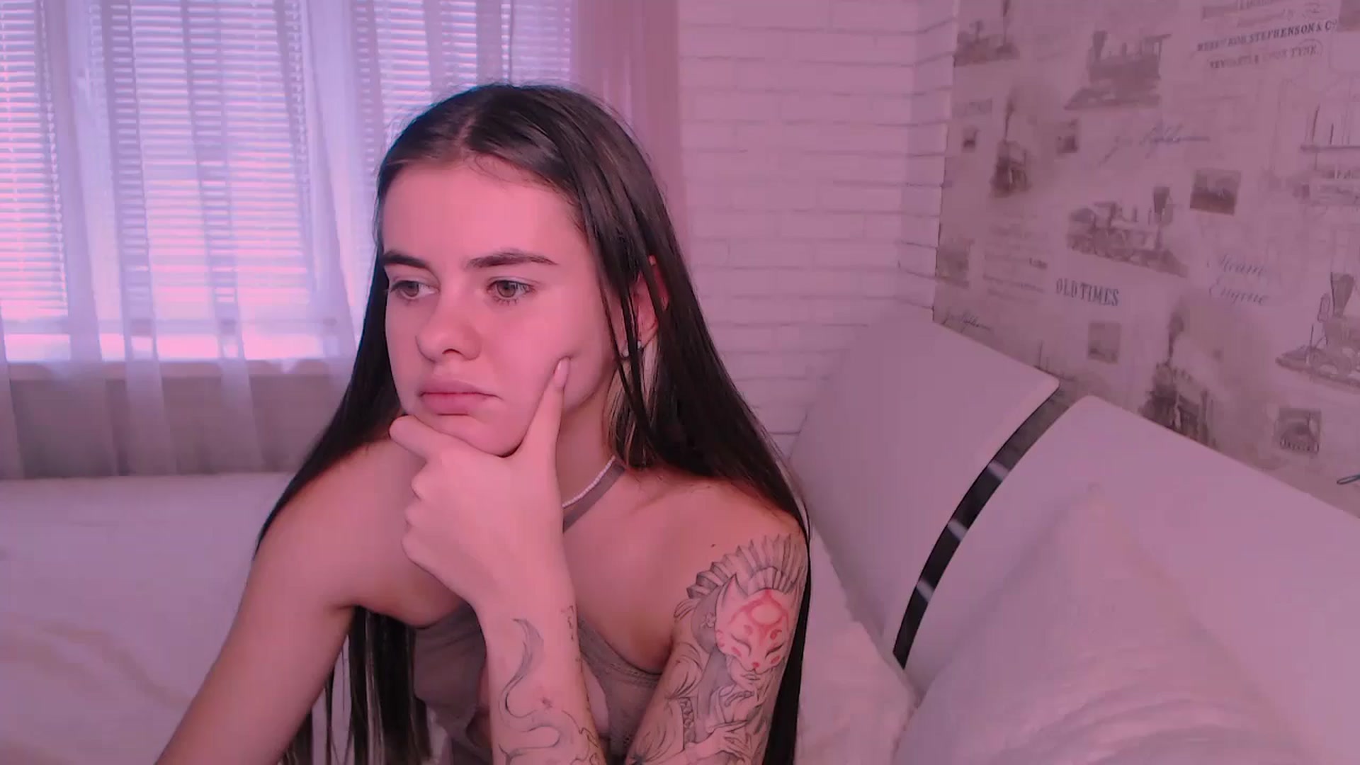 Gallery image thumbnail from ZoeMil's myfreecams stream on, 09/26/2024, 09:22 image 8 of 20