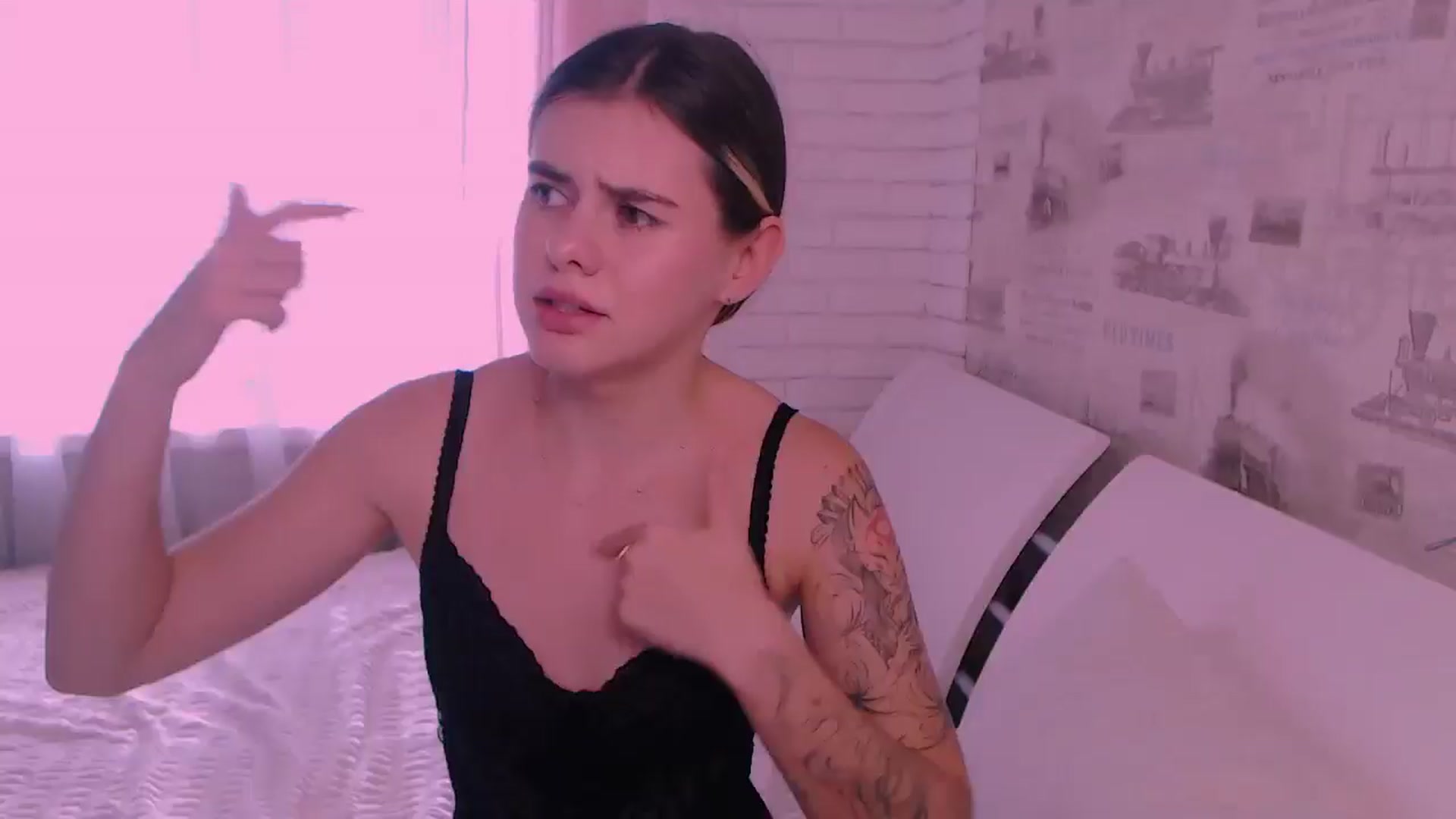 Gallery image thumbnail from ZoeMil's myfreecams stream on, 10/03/2024, 11:47 image 11 of 20