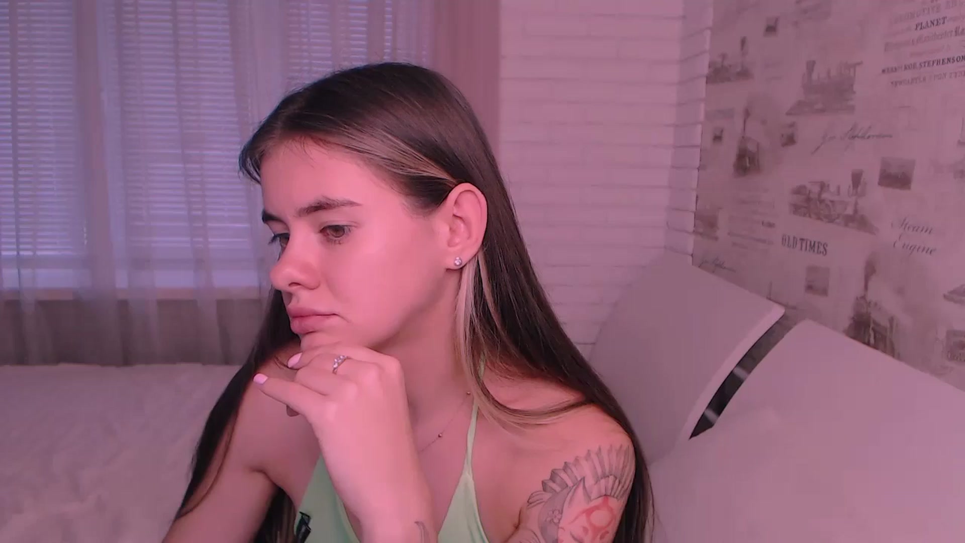 Gallery image thumbnail from ZoeMil's myfreecams stream on, 10/07/2024, 09:24 image 11 of 20