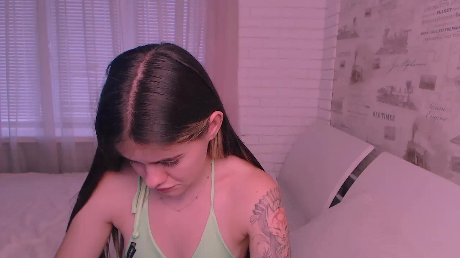 Gallery image thumbnail from ZoeMil's myfreecams stream on, 10/07/2024, 09:24 image 6 of 20