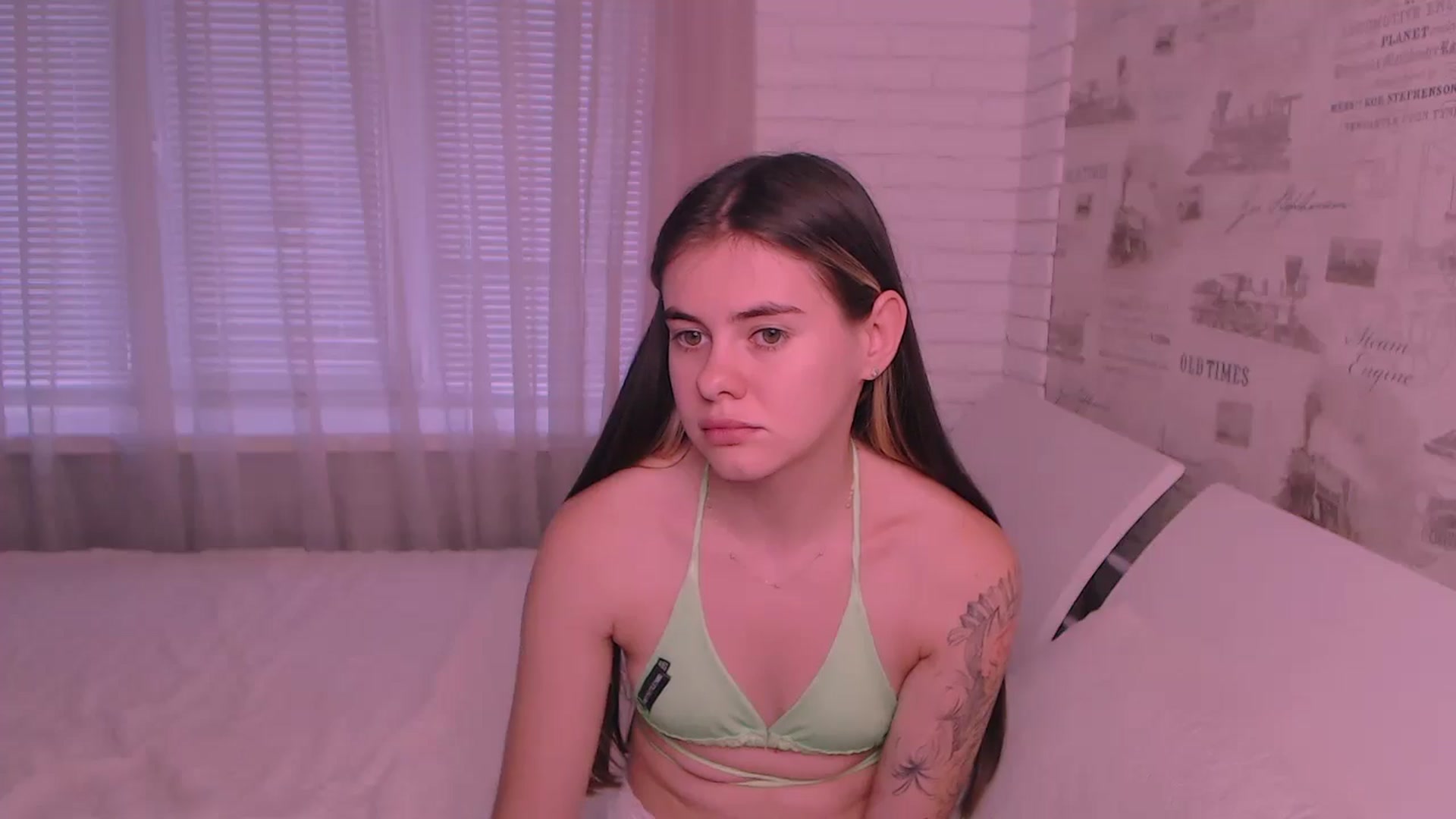 Gallery image thumbnail from ZoeMil's myfreecams stream on, 10/07/2024, 09:24 image 18 of 20