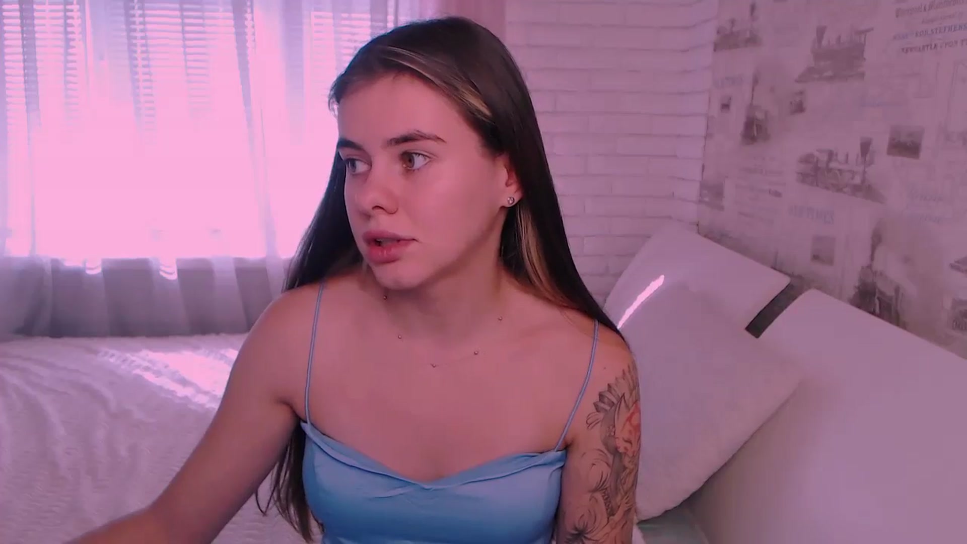 Gallery image thumbnail from ZoeMil's myfreecams stream on, 10/09/2024, 09:53 image 11 of 20