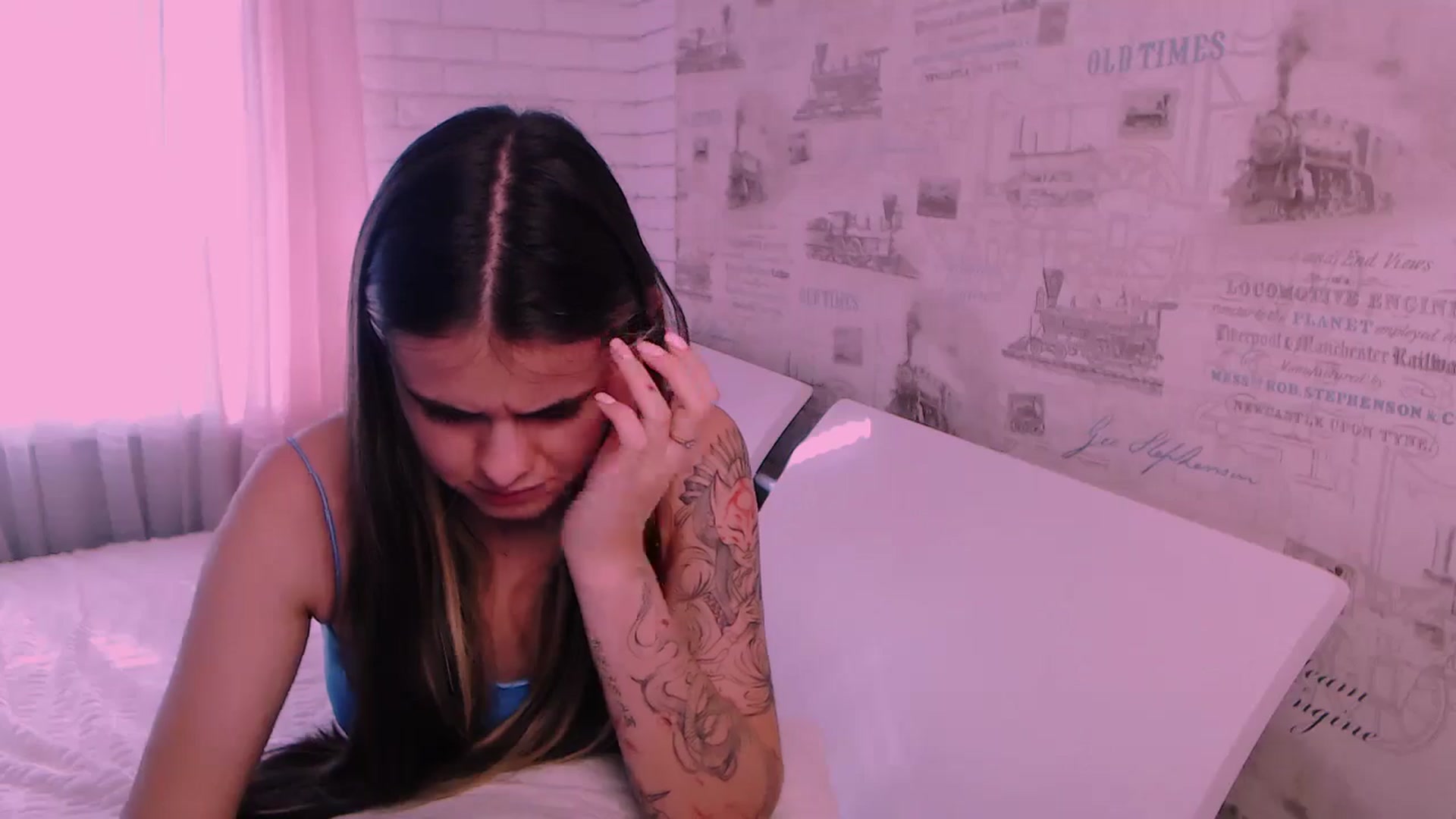 Gallery image thumbnail from ZoeMil's myfreecams stream on, 10/09/2024, 11:32 image 11 of 20