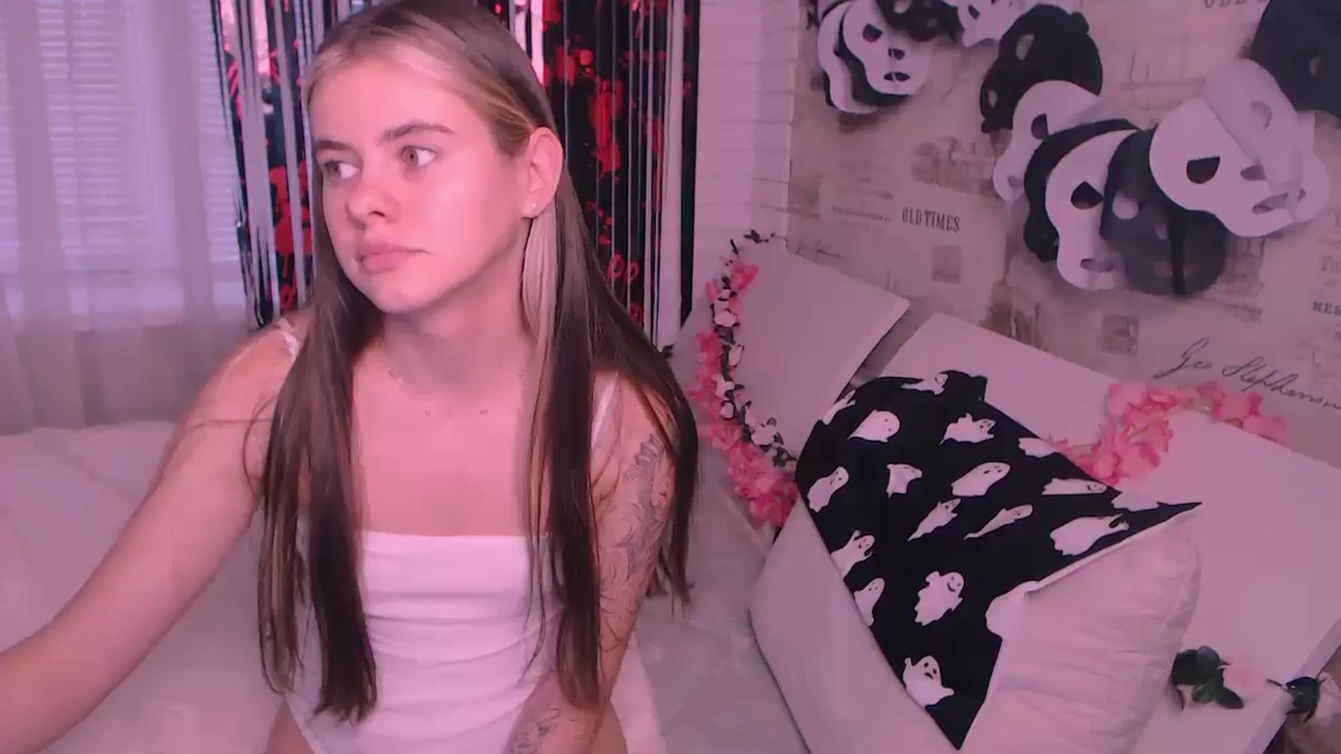 Gallery image thumbnail from ZoeMil's myfreecams stream on, 10/29/2024, 12:58 image 4 of 20