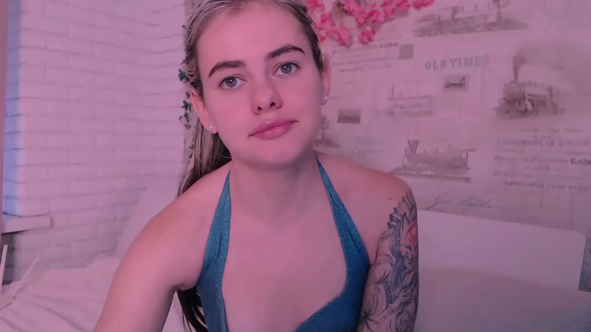 Gallery image thumbnail from ZoeMil's myfreecams stream on, 11/11/2024, 09:58 image 3 of 20