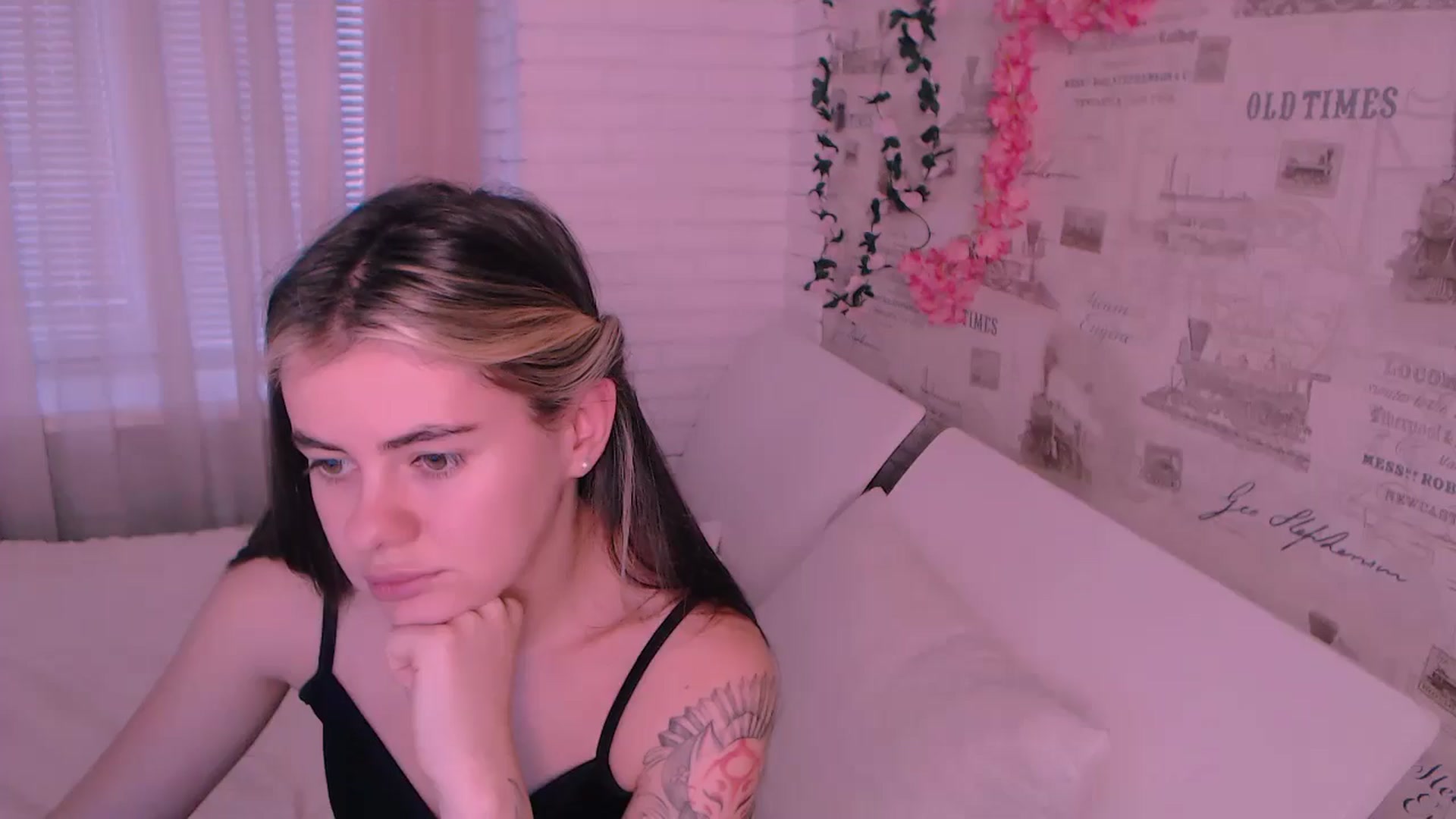 Gallery image thumbnail from ZoeMil's myfreecams stream on, 11/14/2024, 11:26 image 1 of 20