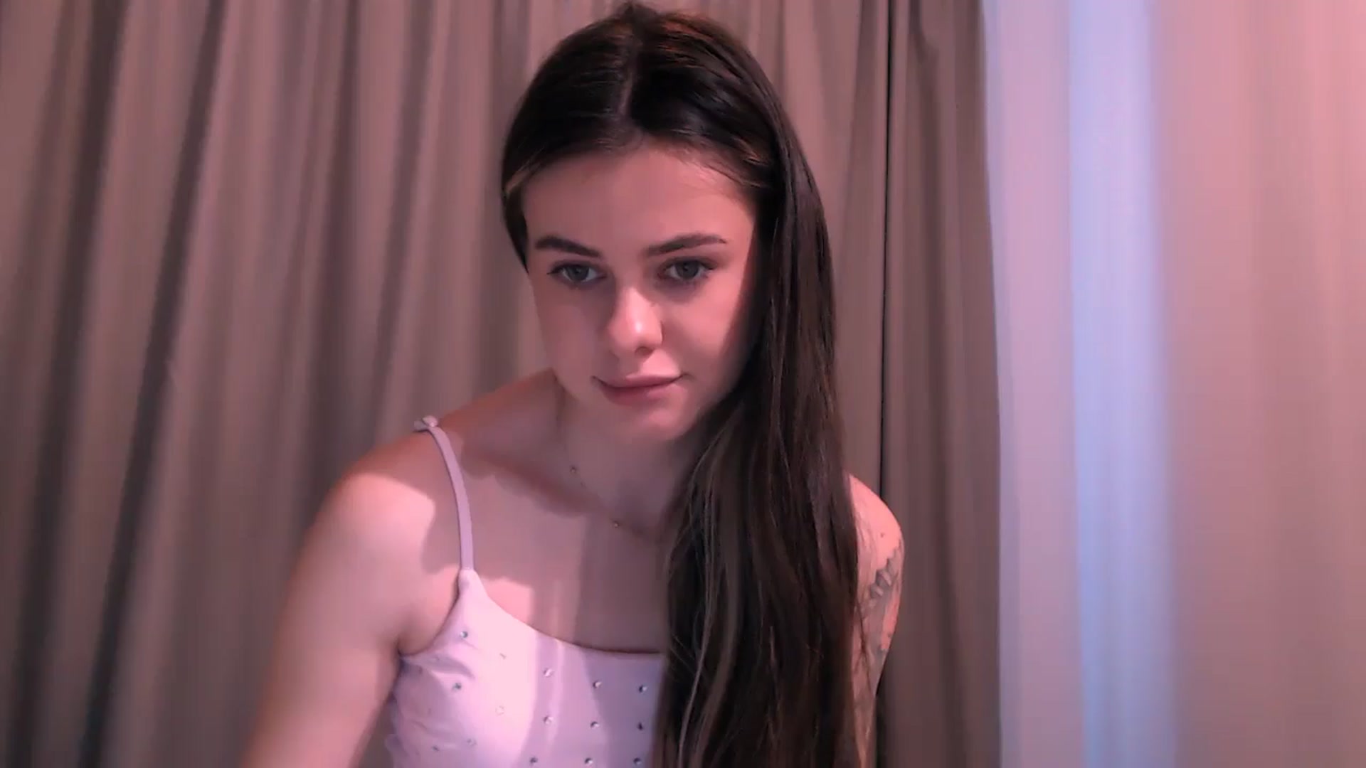 Gallery image thumbnail from ZoeMil's myfreecams stream on, 03/20/2025, 11:42 image 10 of 20