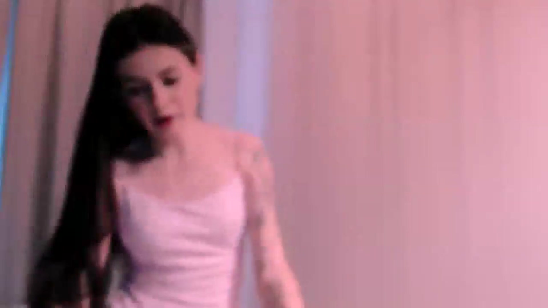 Gallery image thumbnail from ZoeMil's myfreecams stream on, 04/03/2025, 13:32 image 15 of 20