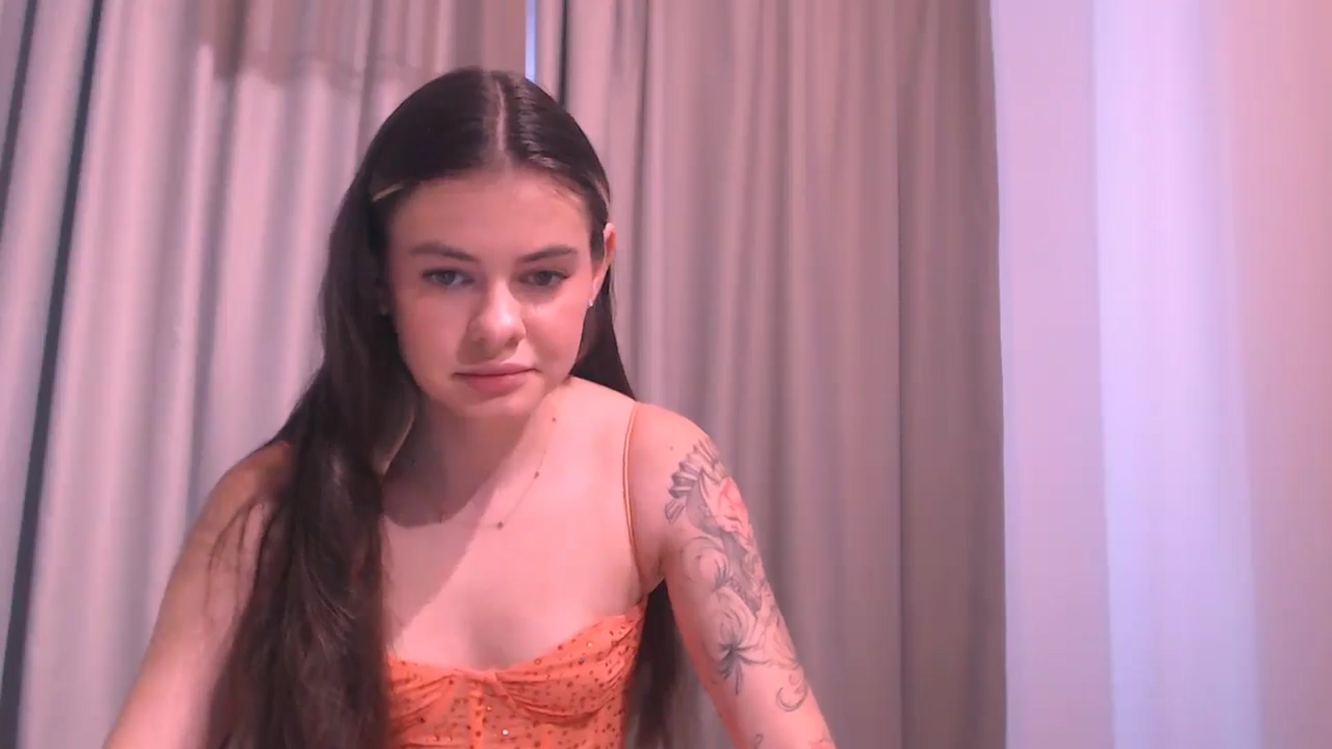 Gallery image thumbnail from ZoeMil's myfreecams stream on, 04/21/2025, 09:52 image 4 of 20