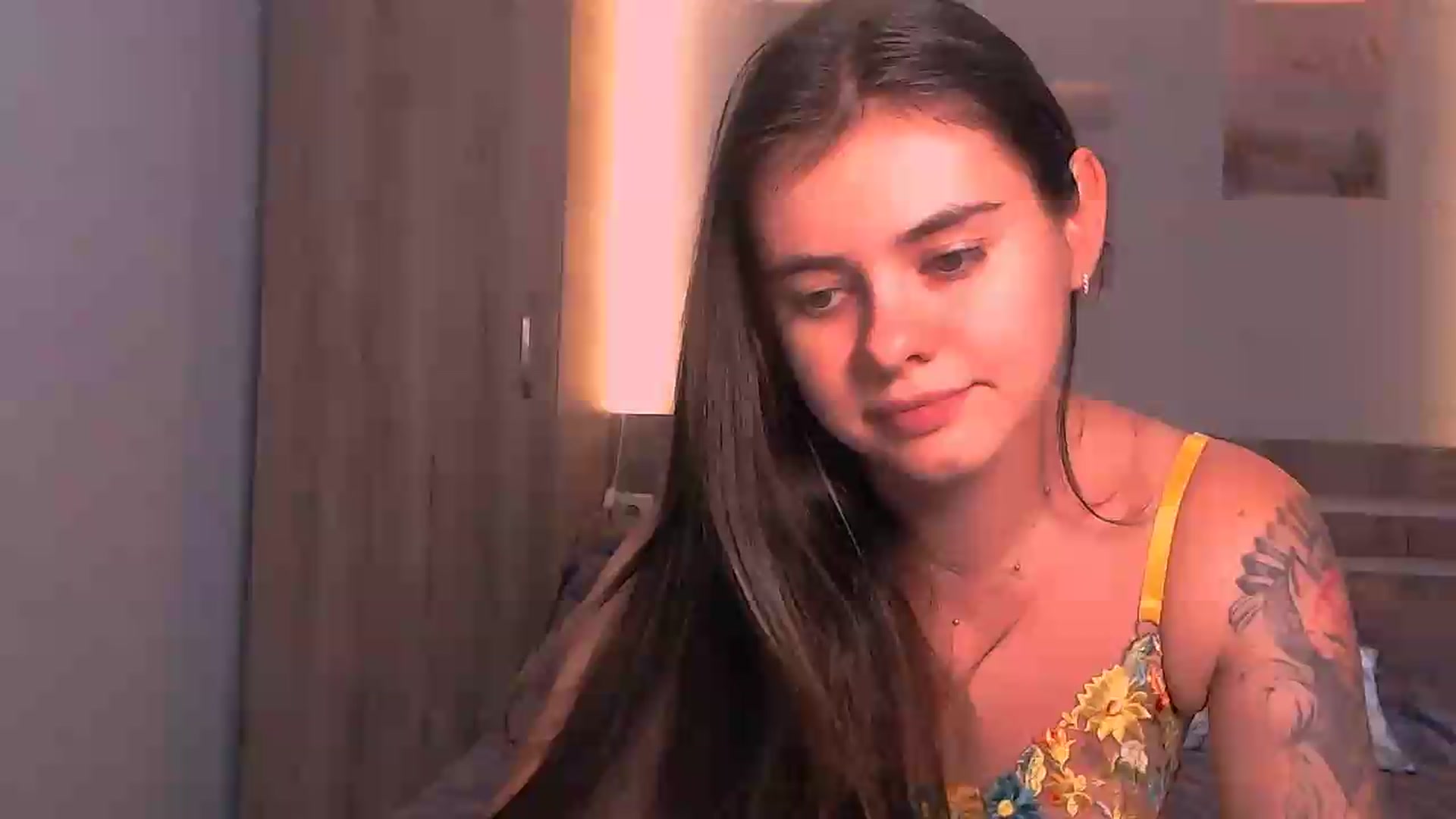 Gallery image thumbnail from ZoeMil's myfreecams stream on, 07/07/2026, 12:41 image 19 of 20