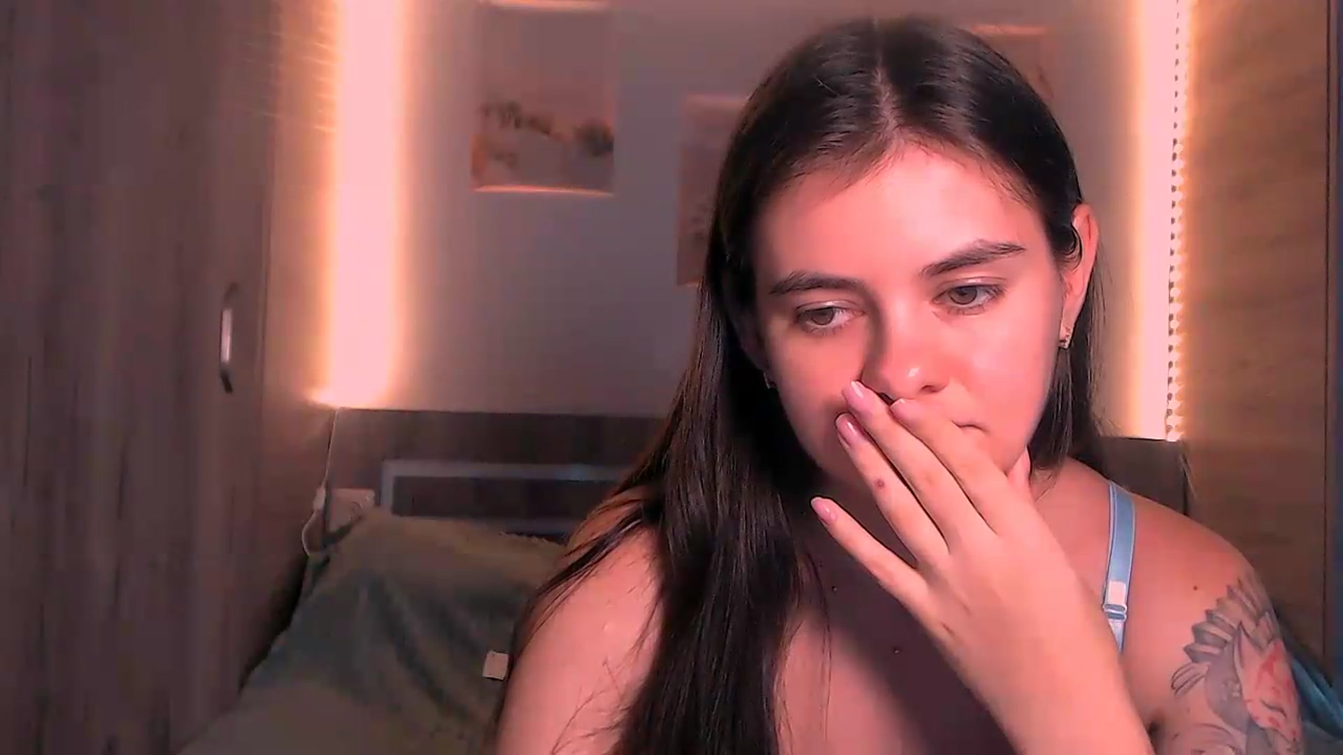 Gallery image thumbnail from ZoeMil's myfreecams stream on, 07/13/2026, 11:04 image 18 of 20