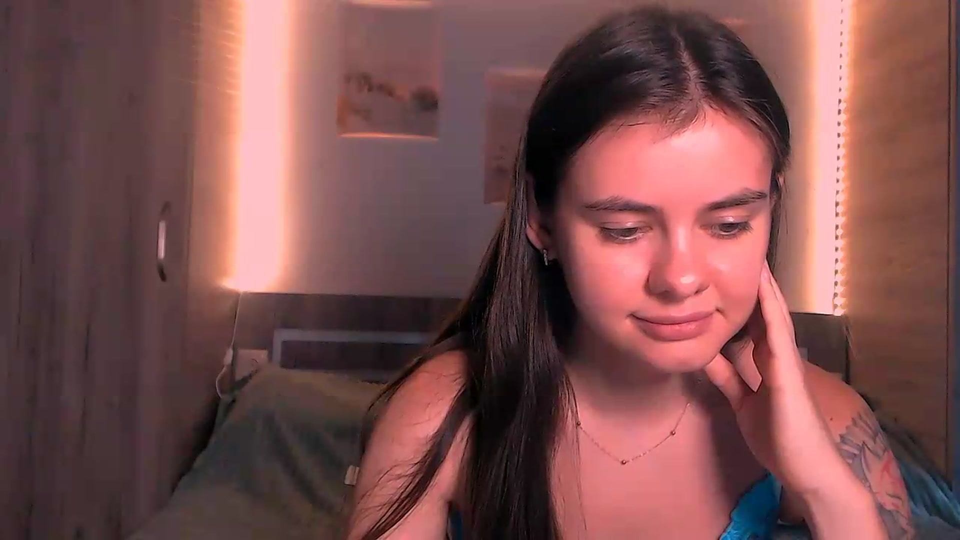 Gallery image thumbnail from ZoeMil's myfreecams stream on, 07/13/2026, 11:04 image 17 of 20