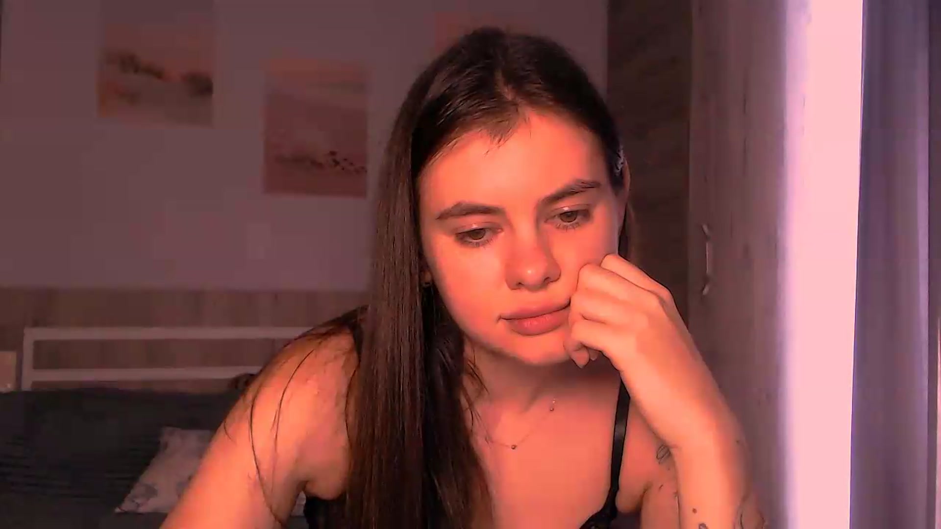 Gallery image thumbnail from ZoeMil's myfreecams stream on, 08/04/2026, 10:11 image 9 of 20