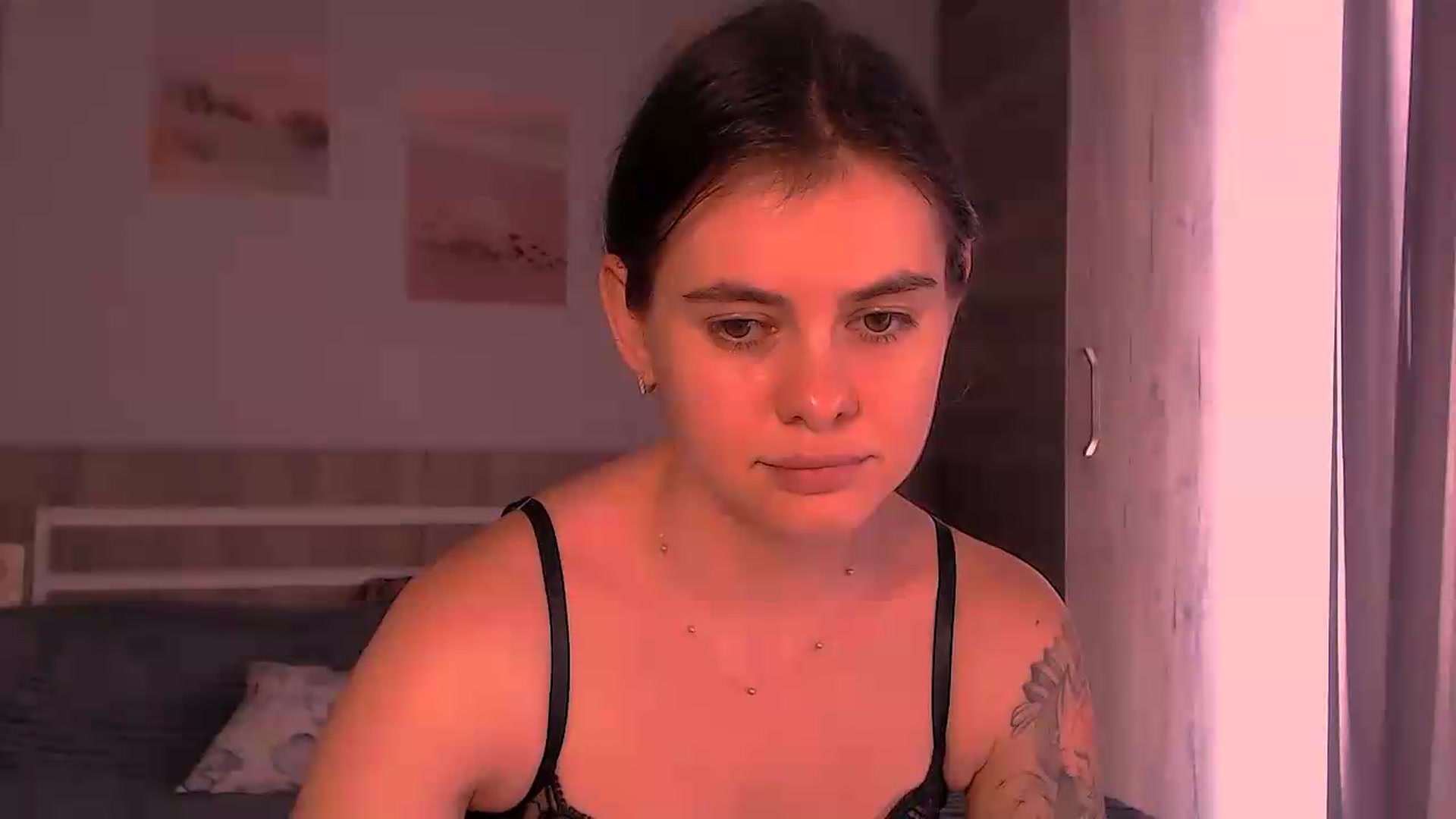 Gallery image thumbnail from ZoeMil's myfreecams stream on, 08/04/2026, 11:41 image 20 of 20