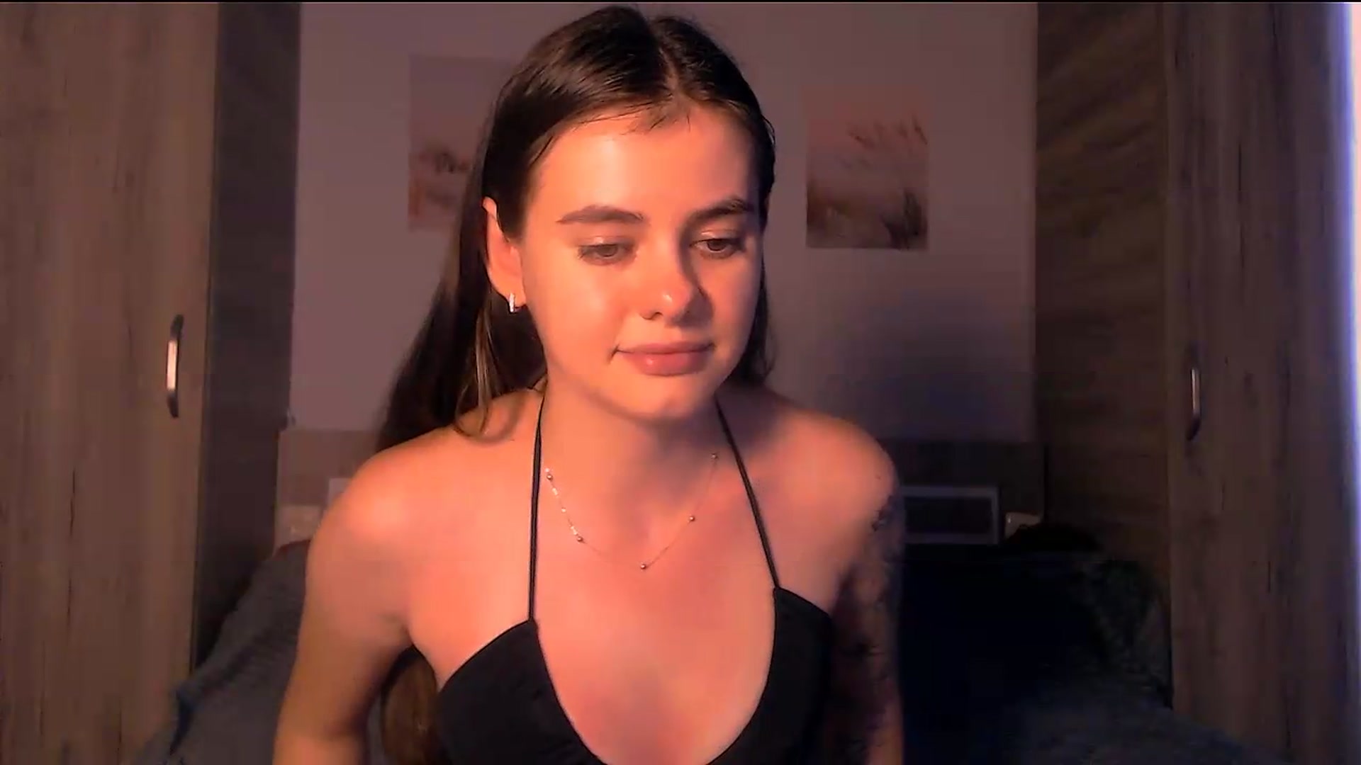 Gallery image thumbnail from ZoeMil's myfreecams stream on, 08/10/2026, 08:59 image 18 of 20