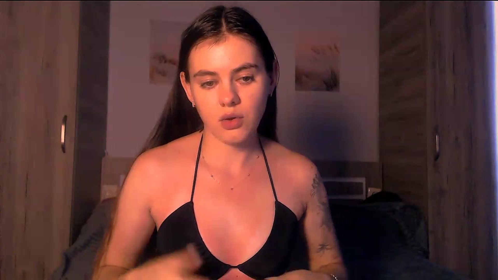 Gallery image thumbnail from ZoeMil's myfreecams stream on, 08/10/2026, 08:59 image 14 of 20