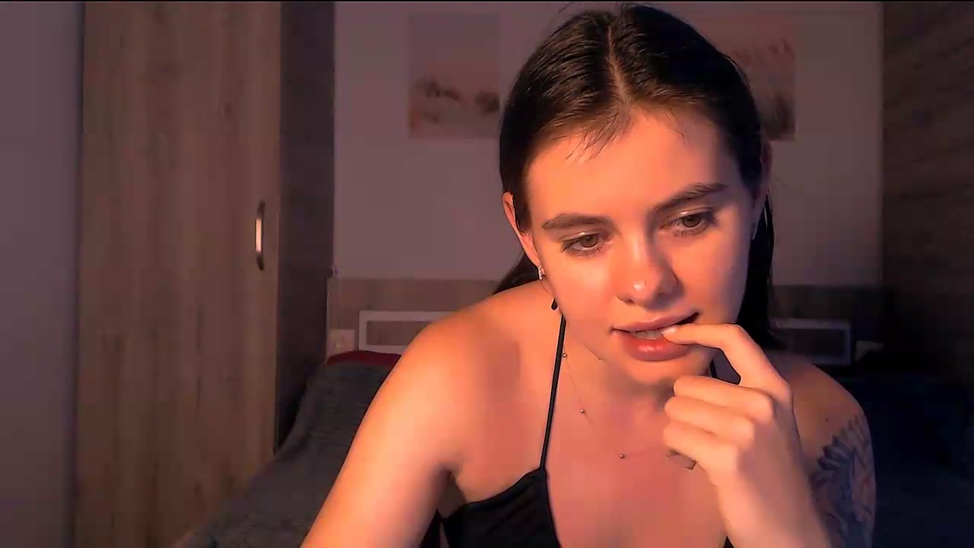 Gallery image thumbnail from ZoeMil's myfreecams stream on, 08/10/2026, 09:58 image 8 of 20