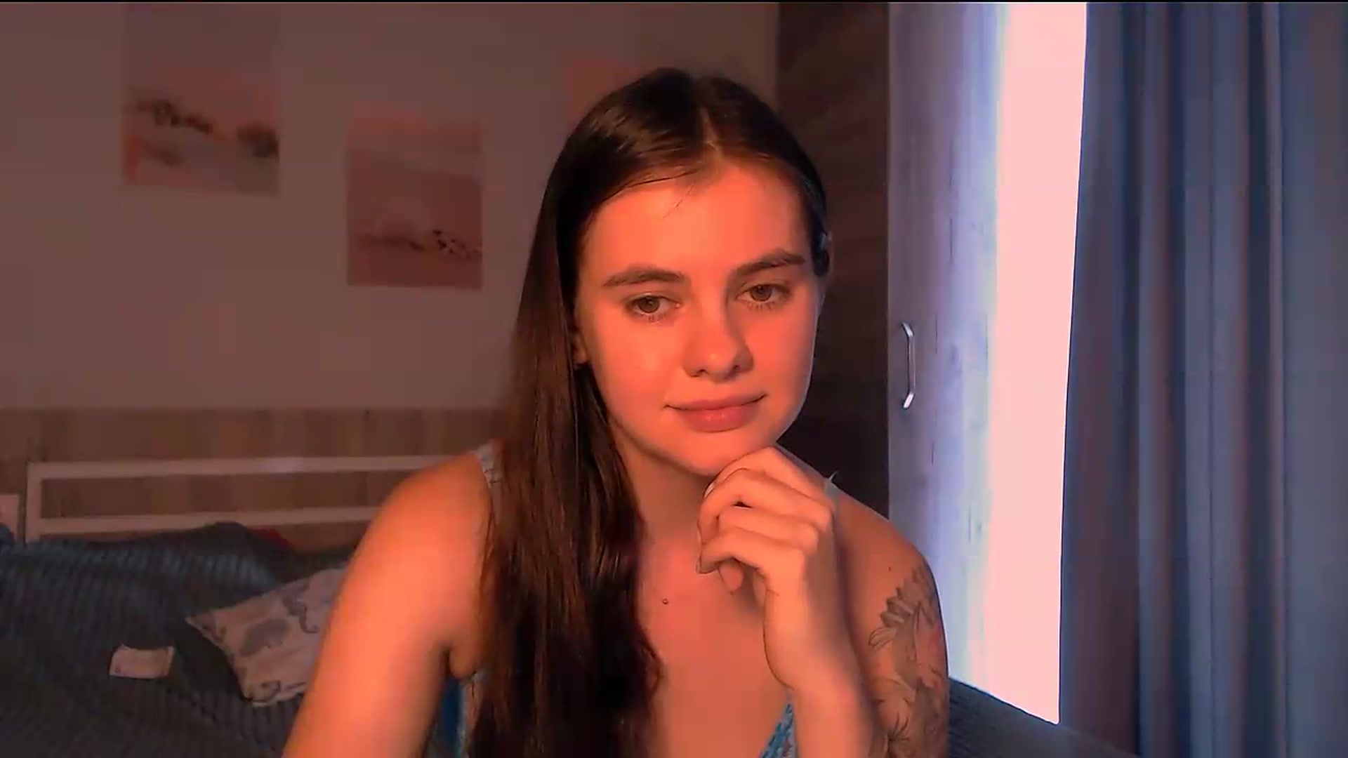 Gallery image thumbnail from ZoeMil's myfreecams stream on, 08/11/2026, 09:28 image 10 of 20