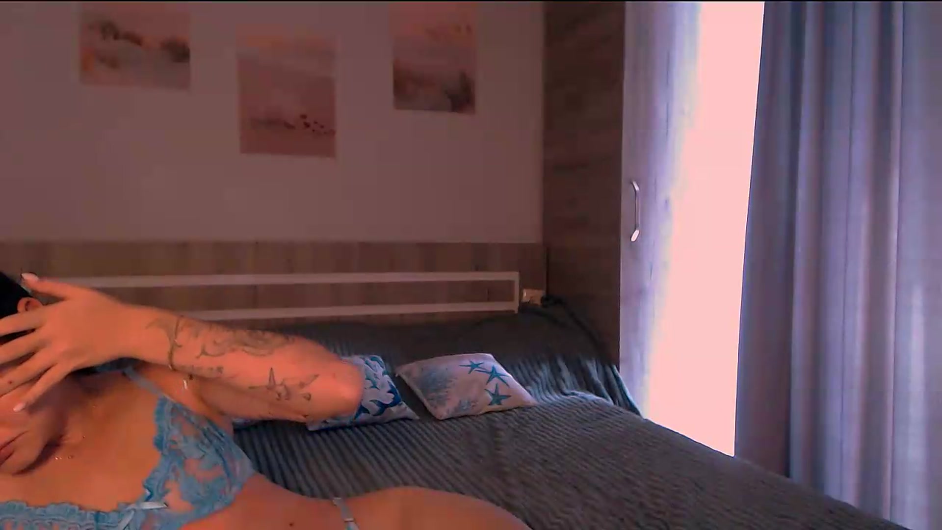 Gallery image thumbnail from ZoeMil's myfreecams stream on, 08/11/2026, 09:58 image 5 of 20