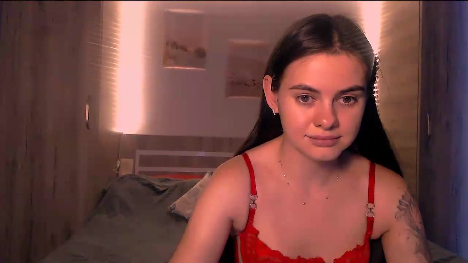 Gallery image thumbnail from ZoeMil's myfreecams stream on, 08/17/2026, 09:22 image 4 of 20