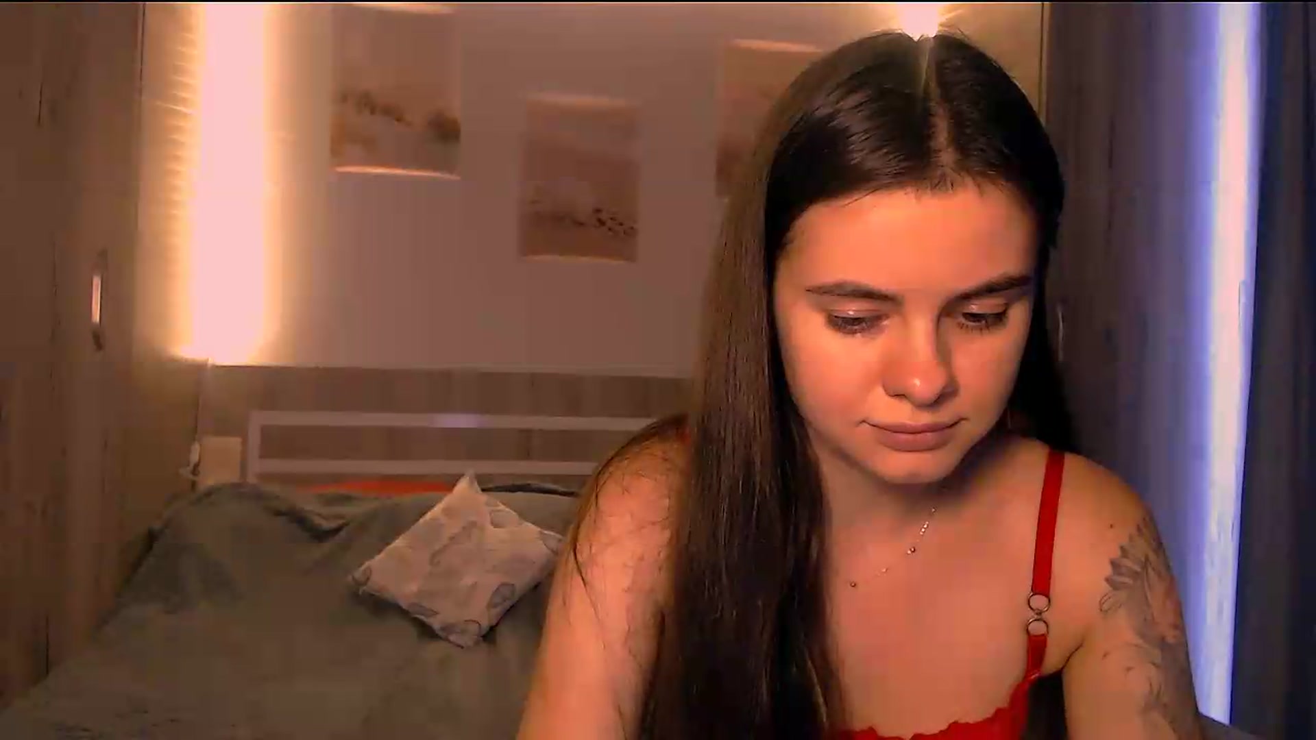 Gallery image thumbnail from ZoeMil's myfreecams stream on, 08/17/2026, 09:22 image 14 of 20