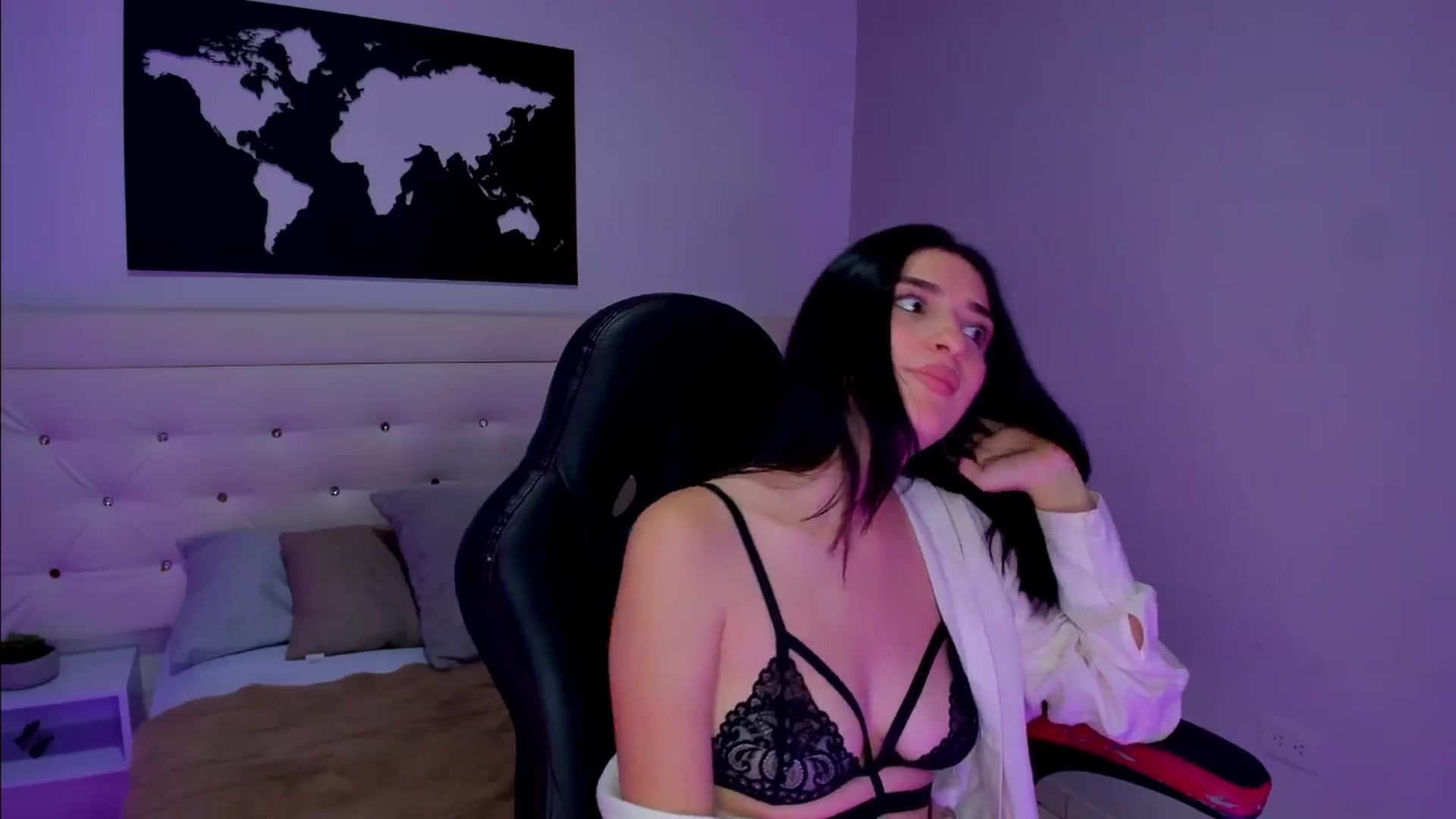 Gallery image thumbnail from ZoeValencia's myfreecams stream on, 06/09/2025, 17:32 image 16 of 20