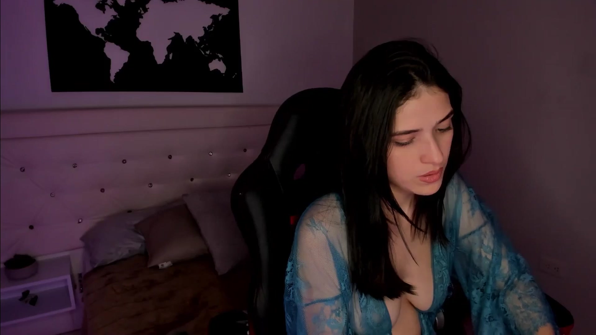 Gallery image thumbnail from ZoeValencia's myfreecams stream on, 06/11/2025, 16:28 image 19 of 20