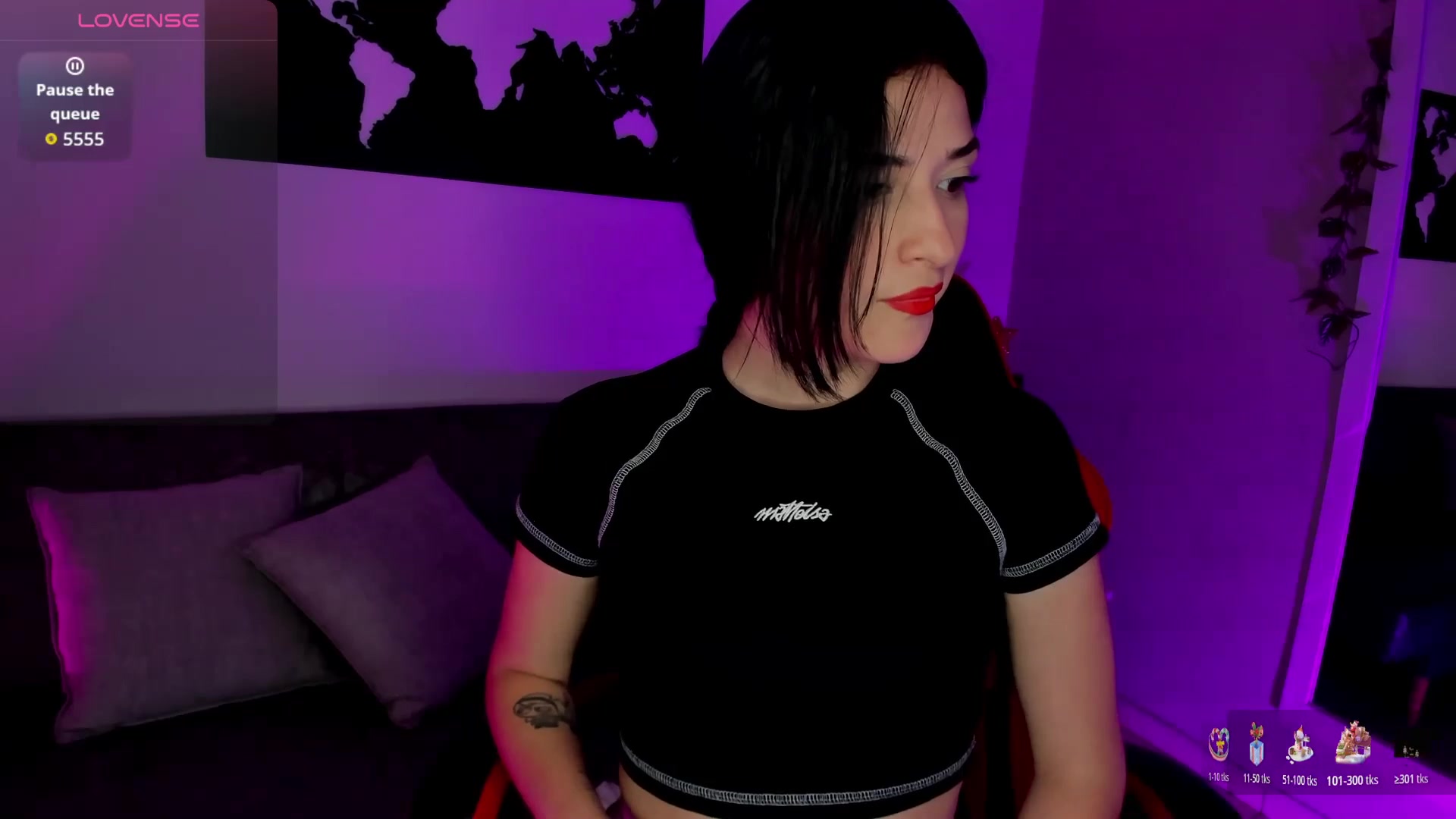 Gallery image thumbnail from ZoeValencia's myfreecams stream on, 12/24/2025, 14:38 image 20 of 20