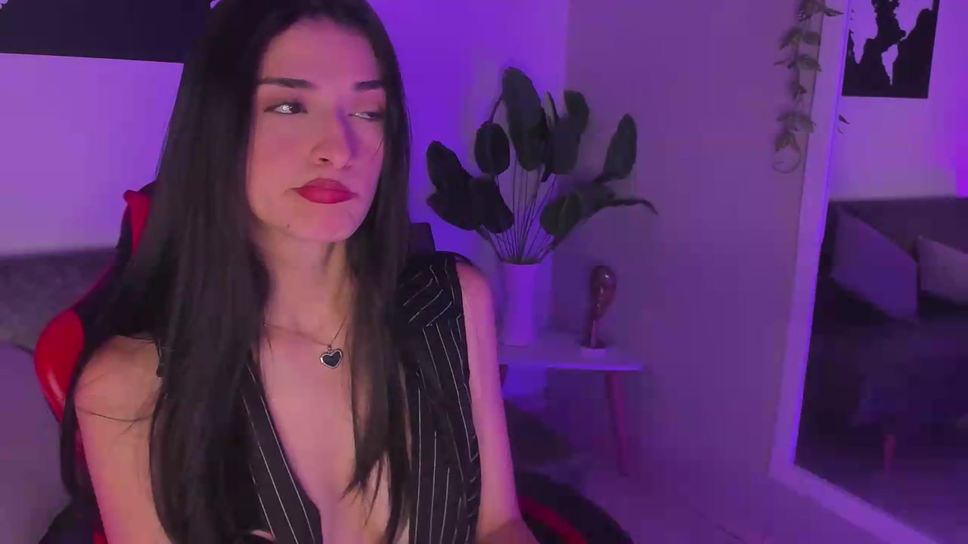 Gallery image thumbnail from ZoeValencia's myfreecams stream on, 06/23/2026, 14:24 image 5 of 20