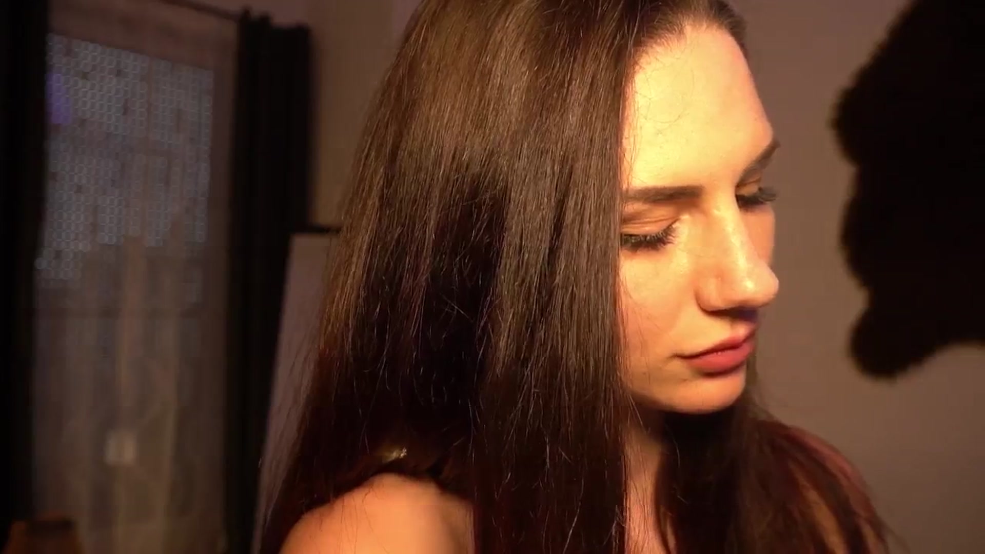 Gallery image thumbnail from ZoeZolton's myfreecams stream on, 05/03/2024, 12:24 image 15 of 20
