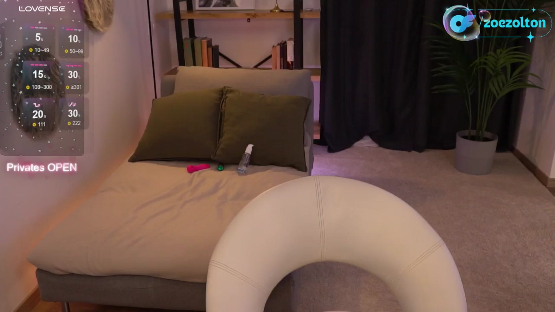 Gallery image thumbnail from ZoeZolton's myfreecams stream on, 07/01/2024, 20:47 image 16 of 20
