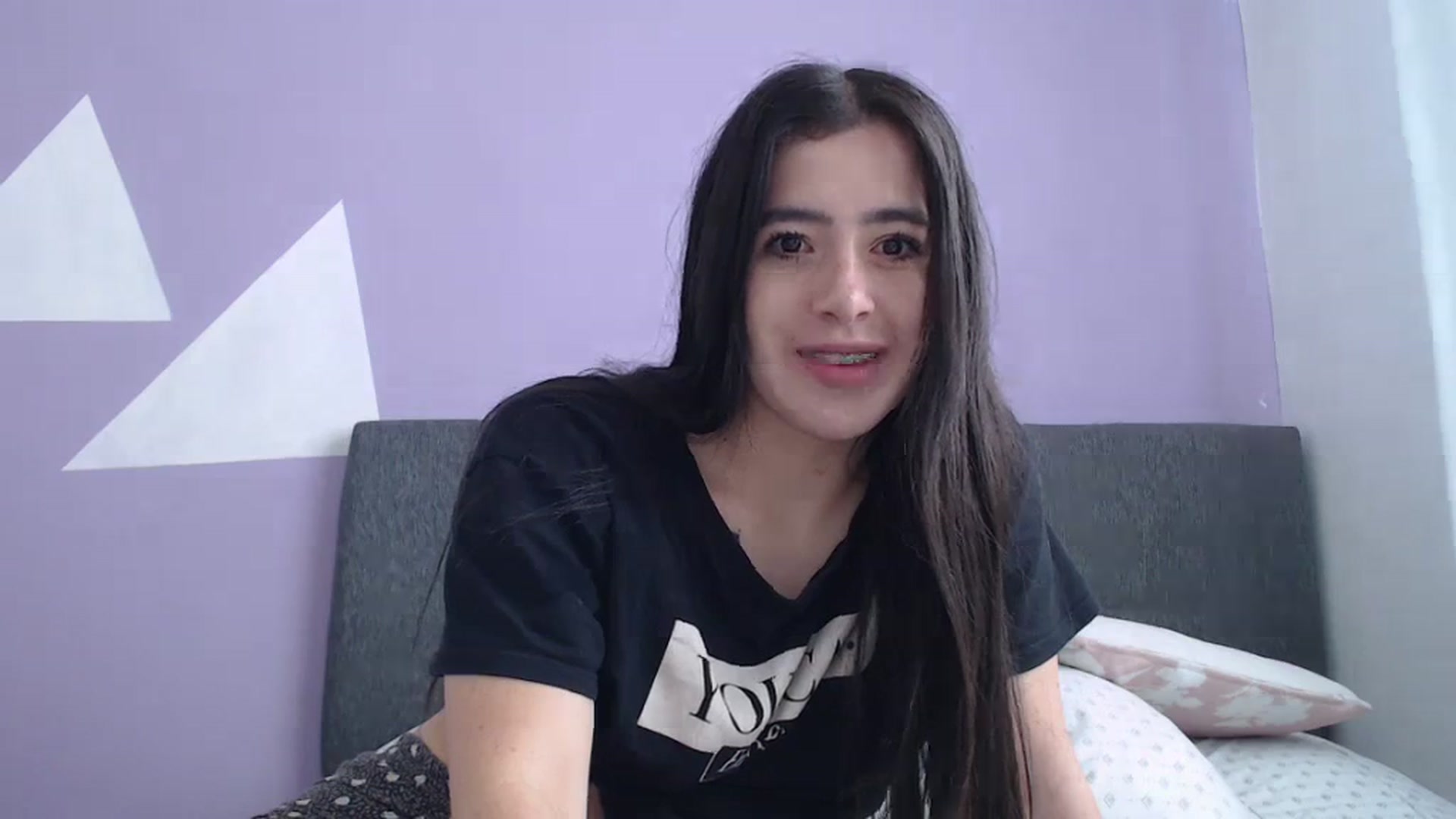 Gallery image thumbnail from Zoe_mill3r's myfreecams stream on, 12/06/2023, 20:57 image 3 of 20