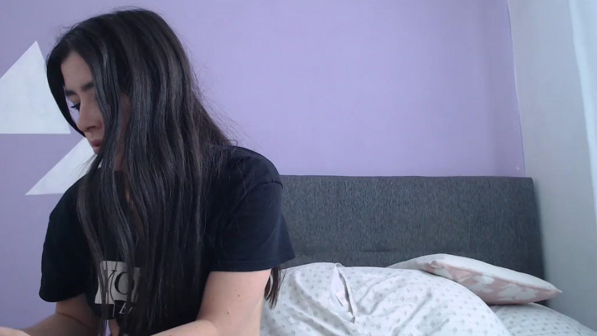 Gallery image thumbnail from Zoe_mill3r's myfreecams stream on, 12/06/2023, 20:57 image 11 of 20