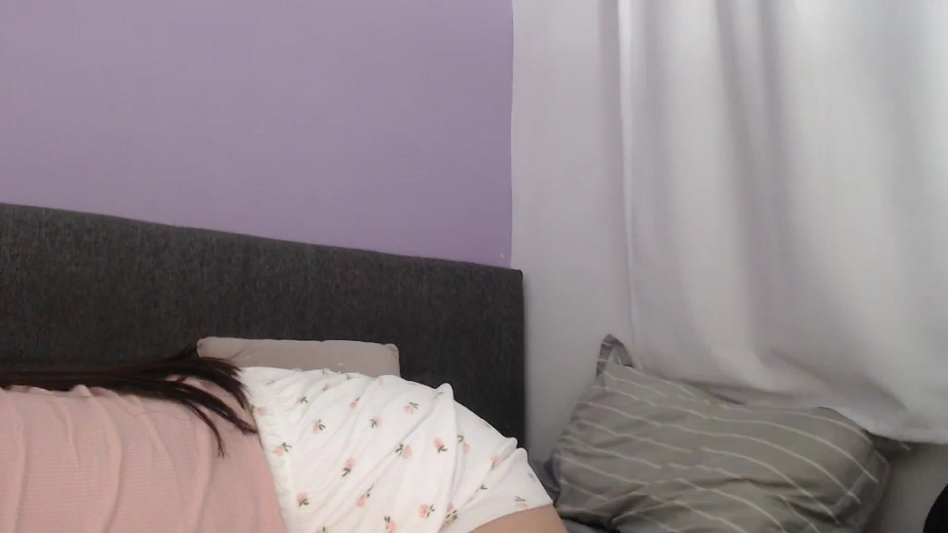 Gallery image thumbnail from Zoe_mill3r's myfreecams stream on, 12/08/2023, 09:37 image 9 of 20