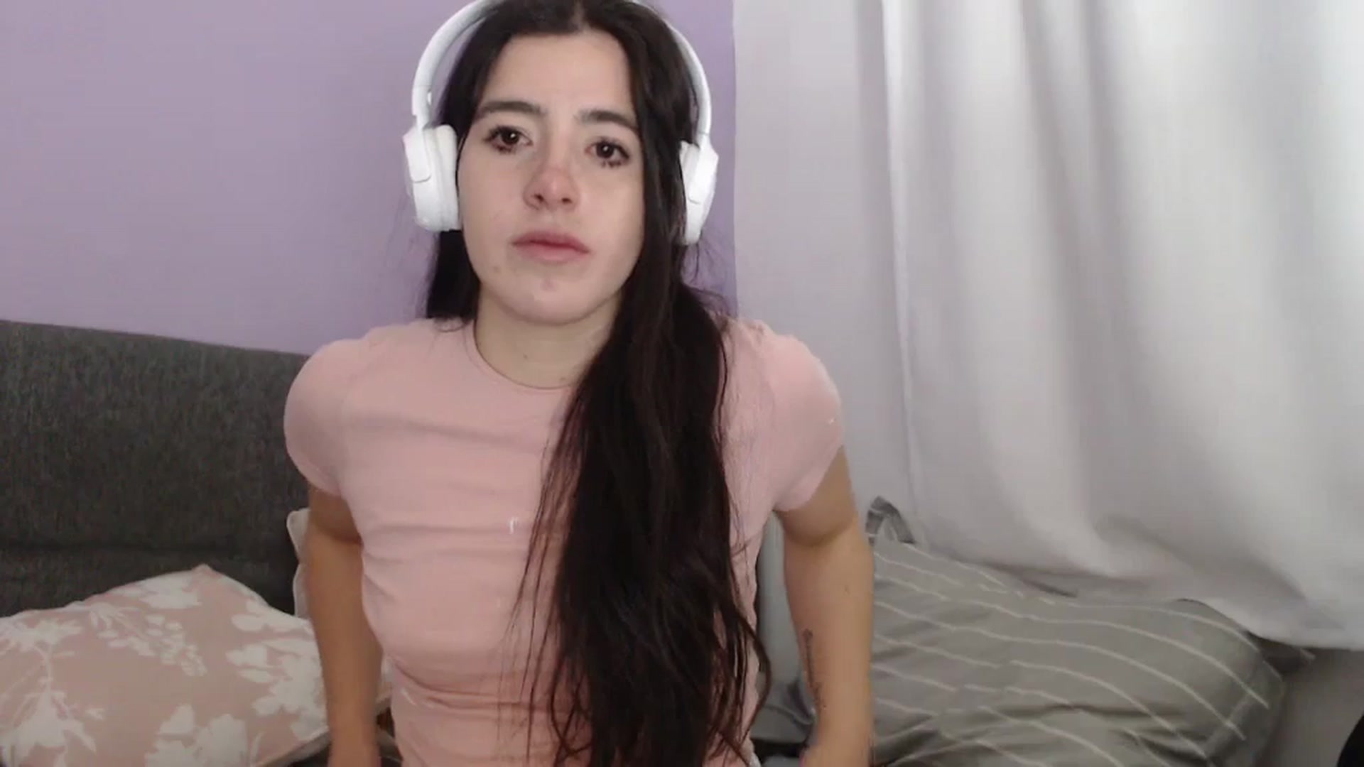 Gallery image thumbnail from Zoe_mill3r's myfreecams stream on, 12/08/2023, 09:37 image 10 of 20