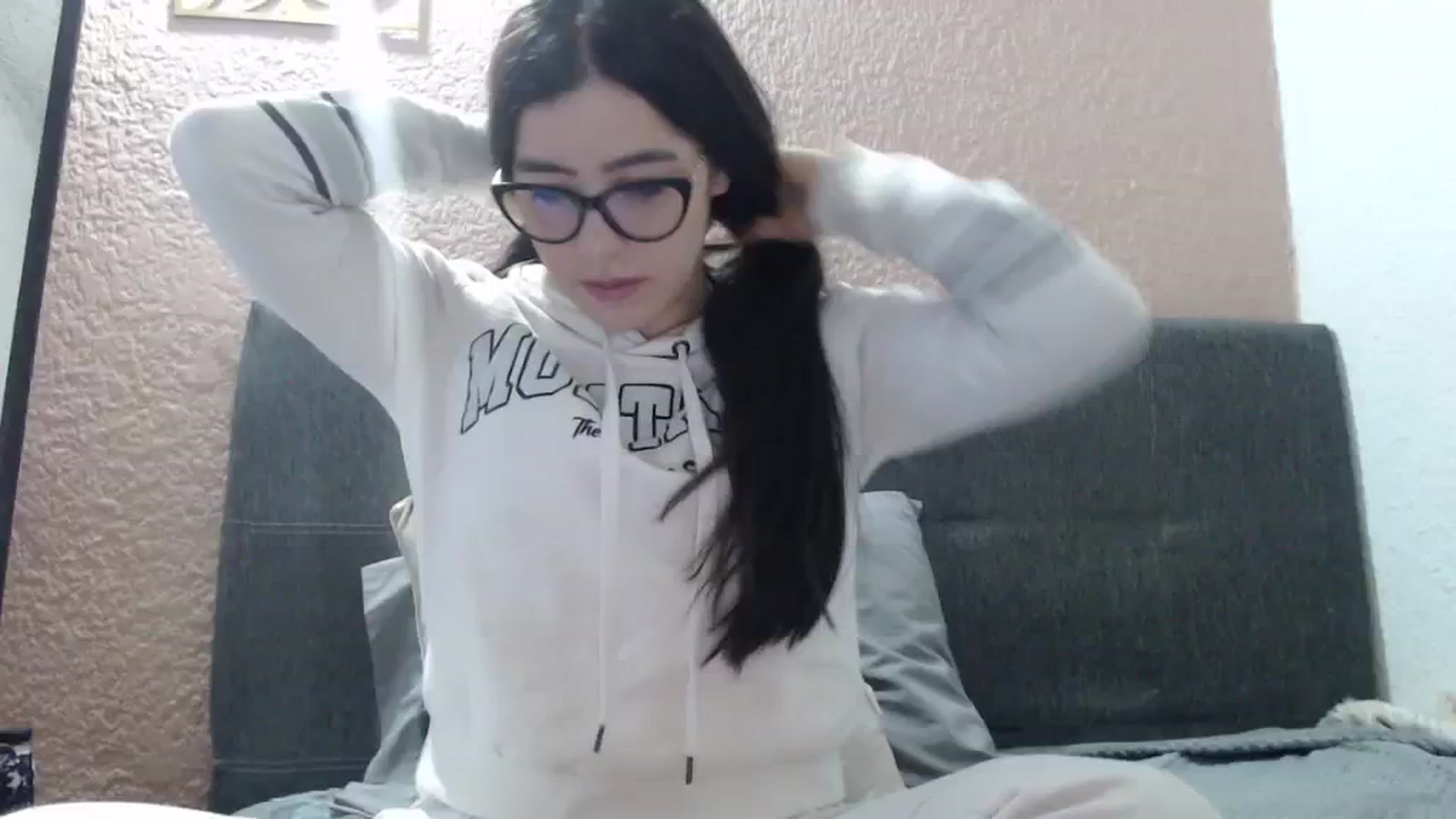 Gallery image thumbnail from Zoe_mill3r's myfreecams stream on, 12/20/2023, 11:15 image 8 of 20