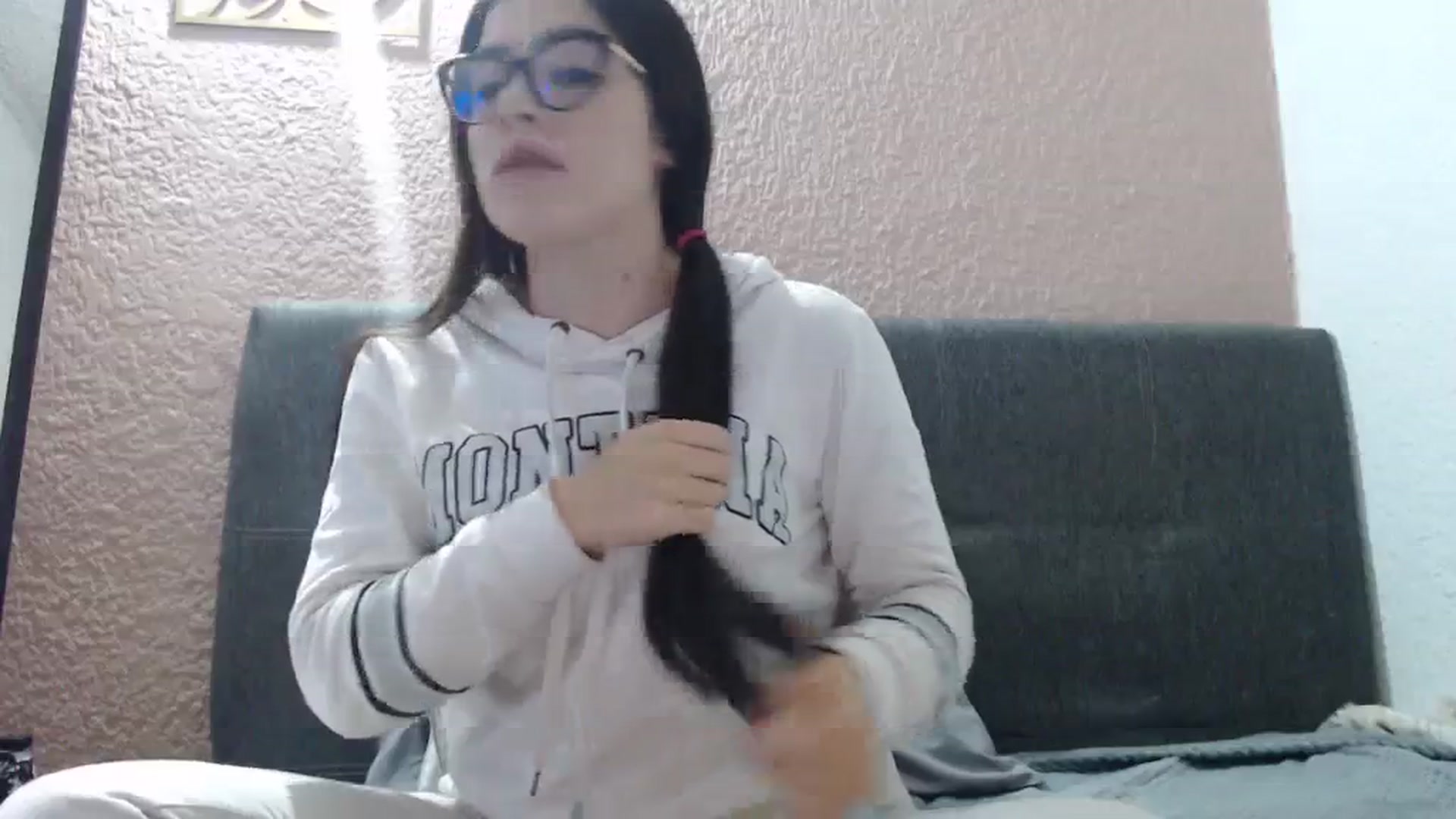 Gallery image thumbnail from Zoe_mill3r's myfreecams stream on, 12/20/2023, 11:15 image 4 of 20