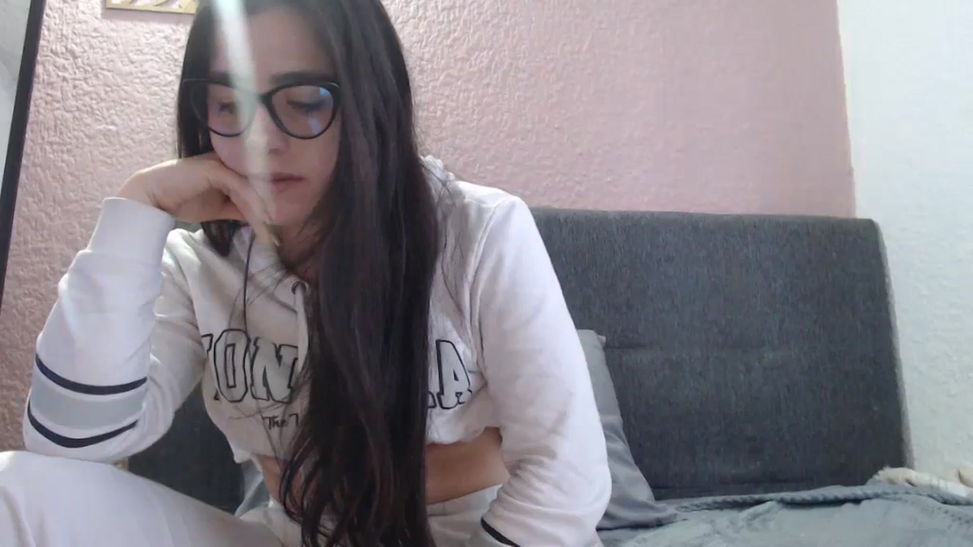 Gallery image thumbnail from Zoe_mill3r's myfreecams stream on, 12/20/2023, 11:15 image 20 of 20