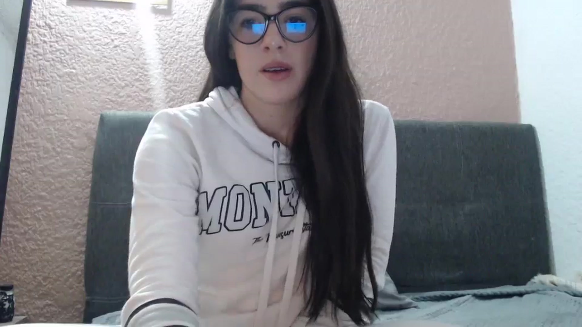 Gallery image thumbnail from Zoe_mill3r's myfreecams stream on, 12/20/2023, 11:15 image 11 of 20